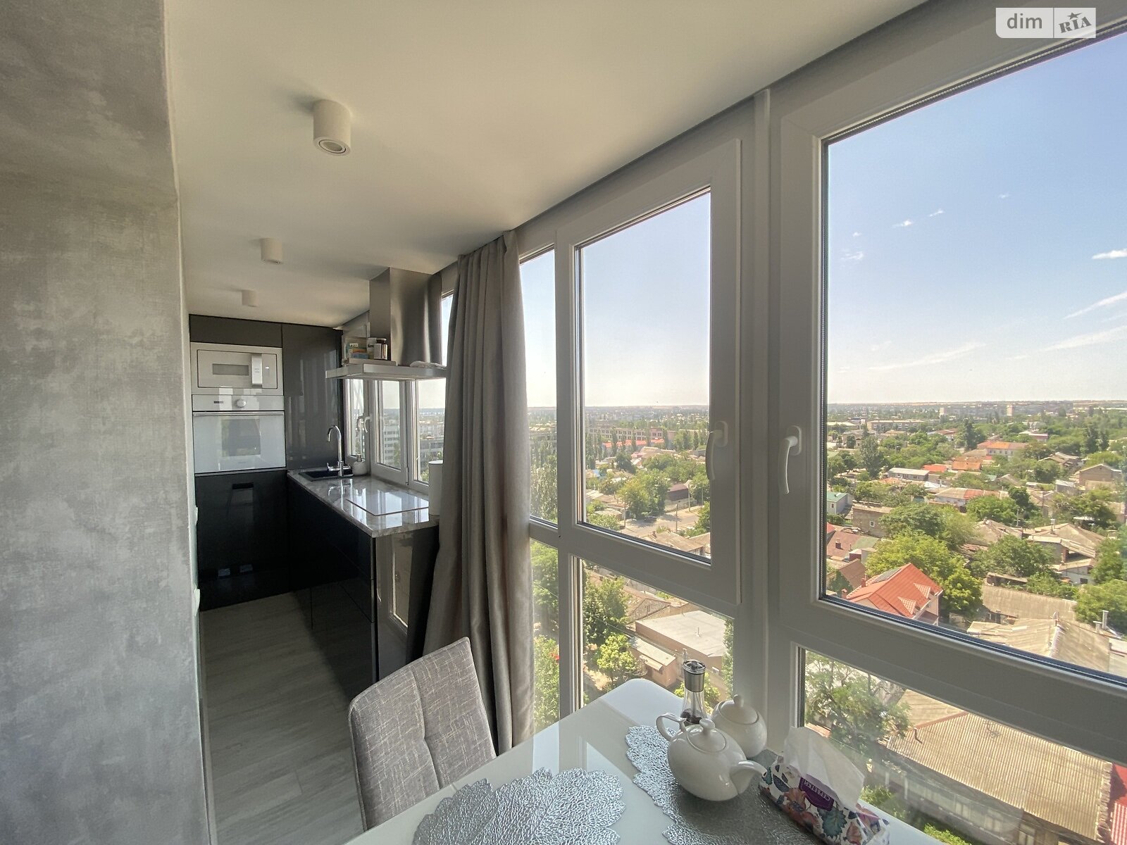 Продажа трехкомнатной квартиры в Николаеве, на ул. Защитников Николаева, район Заводской фото 1 Продажа трехкомнатной квартиры в Николаеве, на ул. Защитников Николаева, район Заводской фото 1