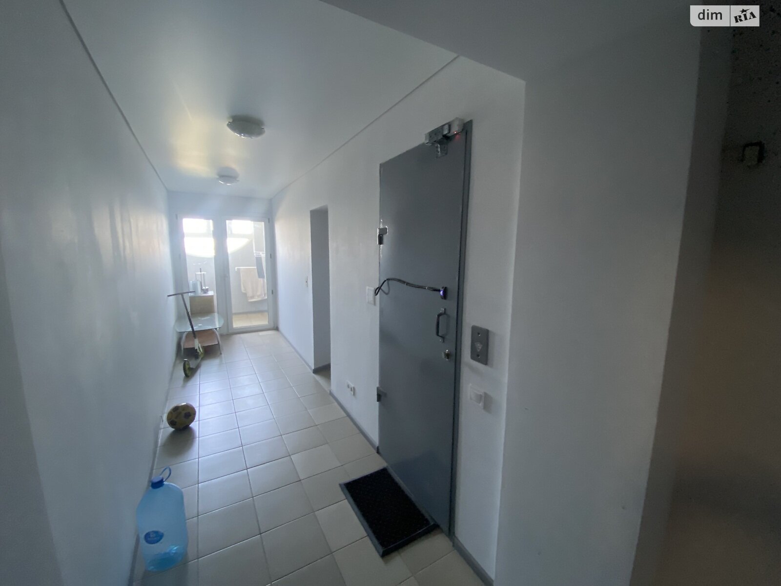 Продажа трехкомнатной квартиры в Николаеве, на ул. Защитников Николаева, район Заводской фото 1 Продажа трехкомнатной квартиры в Николаеве, на ул. Защитников Николаева, район Заводской фото 1