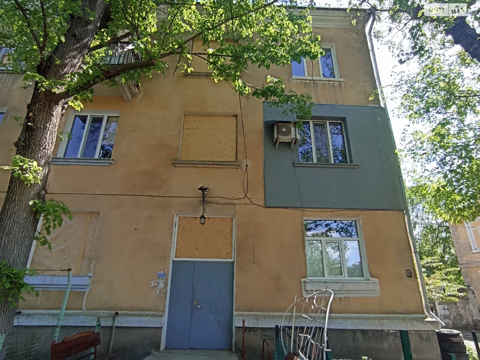 Продажа двухкомнатной квартиры в Николаеве, на пл. Заводская 2, район Заводской фото 1 Продажа двухкомнатной квартиры в Николаеве, на пл. Заводская 2, район Заводской фото 1