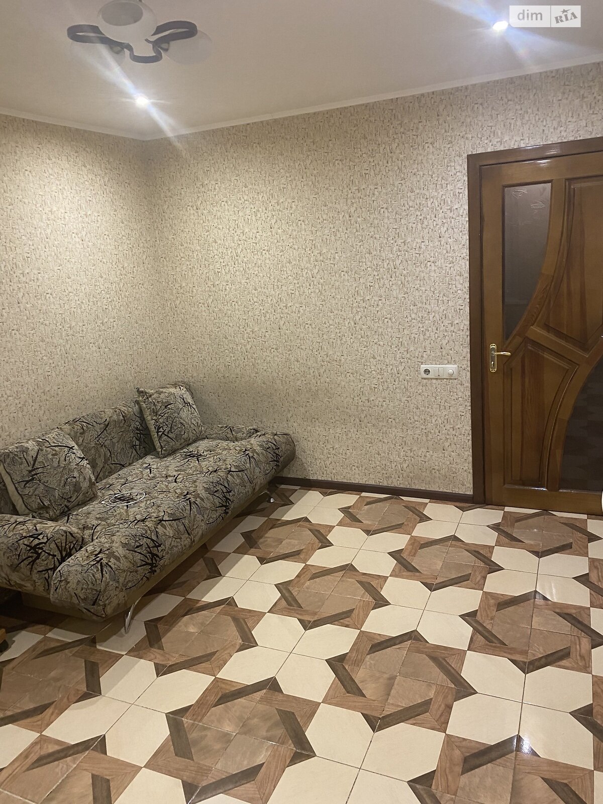 Продажа трехкомнатной квартиры в Самаре, на ул. Гетьманская, кв. 40, район Новомосковск фото 1 Продажа трехкомнатной квартиры в Самаре, на ул. Гетьманская, кв. 40, район Новомосковск фото 1
