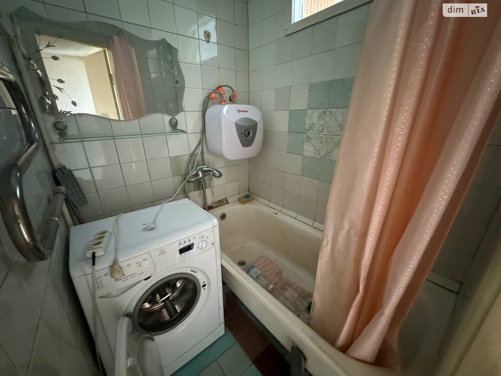 Продажа трехкомнатной квартиры в Новоселках, на ул. Садовая, фото 1 Продажа трехкомнатной квартиры в Новоселках, на ул. Садовая, фото 1
