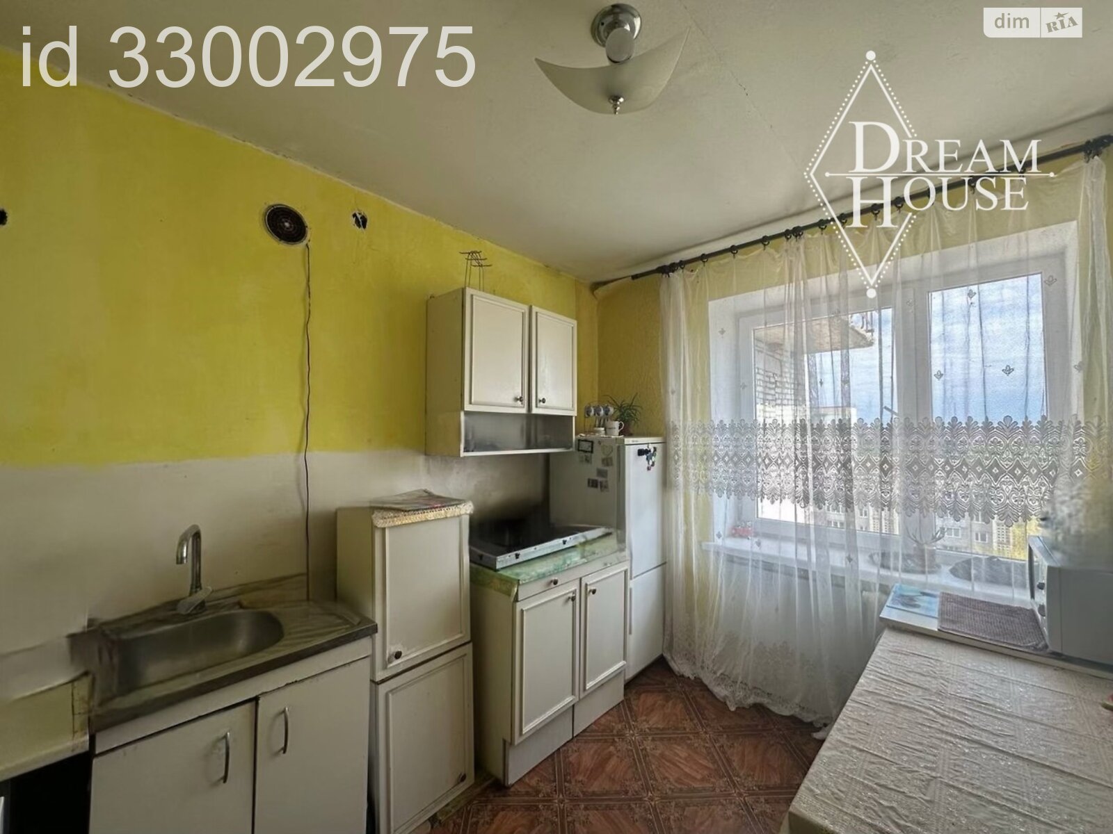 Продаж трикімнатної квартири в Нововолинську, на мкр. 15-й, фото 1 Продаж трикімнатної квартири в Нововолинську, на мкр. 15-й, фото 1