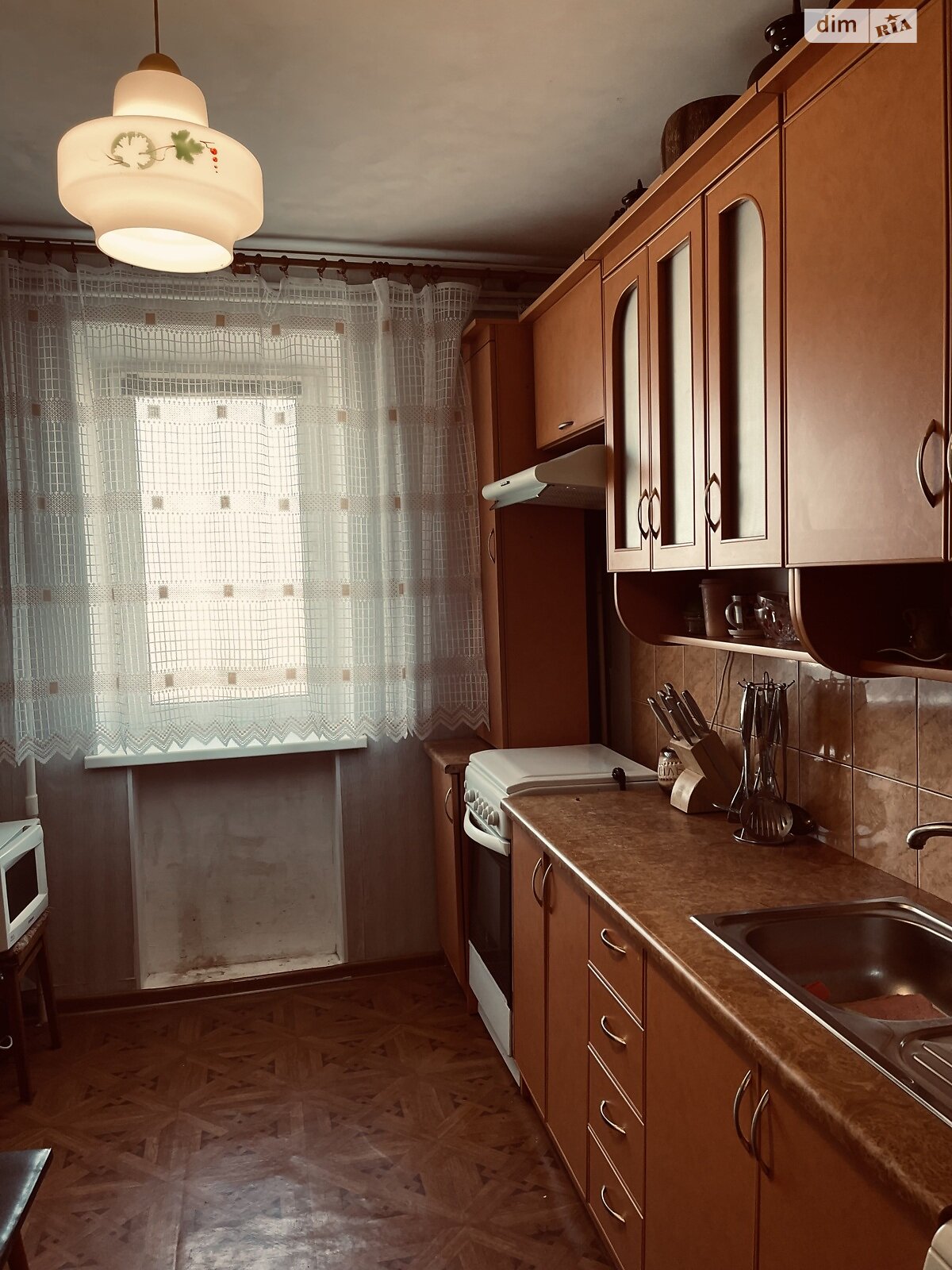 Продаж трикімнатної квартири в Очакові, на вул. Першотравнева, район Очаків фото 1 Продаж трикімнатної квартири в Очакові, на вул. Першотравнева, район Очаків фото 1