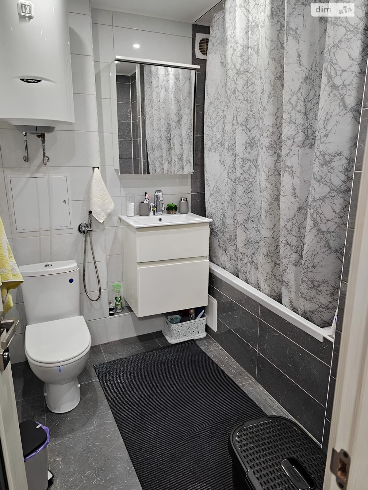 Продаж двокімнатної квартири в Одесі, на вул. Академіка Філатова 9, фото 1 Продаж двокімнатної квартири в Одесі, на вул. Академіка Філатова 9, фото 1