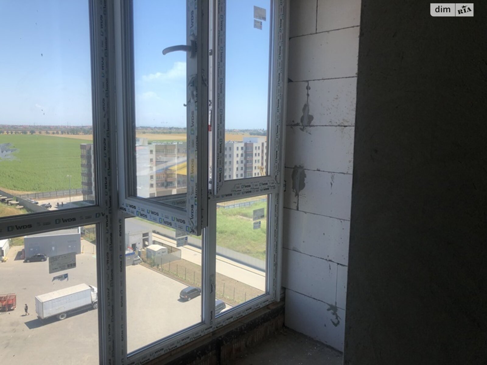 Продаж двокімнатної квартири в Одесі, на вул. Академіка Сахарова 5, фото 1 Продаж двокімнатної квартири в Одесі, на вул. Академіка Сахарова 5, фото 1