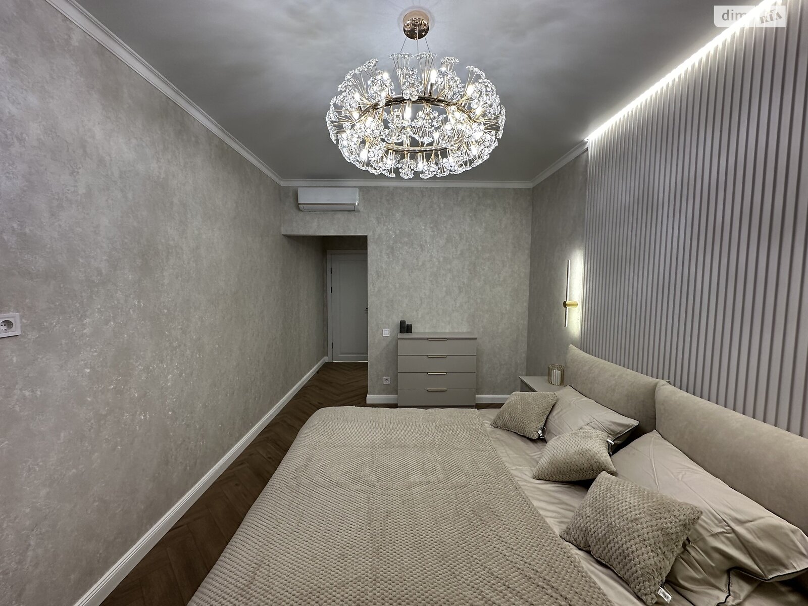 Продаж трикімнатної квартири в Одесі, на вул. Валерія Самофалова 16А/3, район Аркадія фото 1 Продаж трикімнатної квартири в Одесі, на вул. Валерія Самофалова 16А/3, район Аркадія фото 1