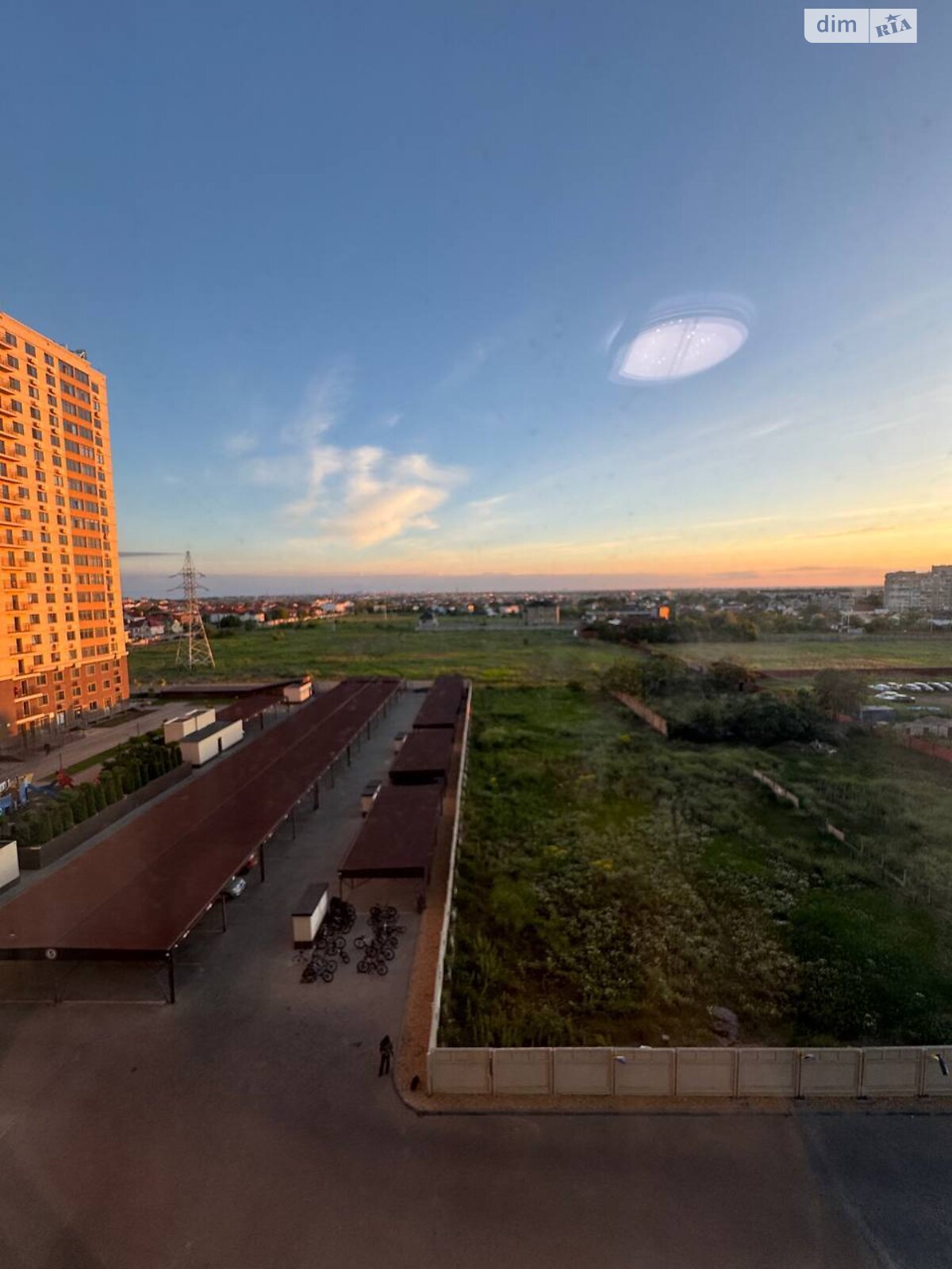 Продажа двухкомнатной квартиры в Одессе, на ул. Жемчужная 8, район Аркадия фото 1 Продажа двухкомнатной квартиры в Одессе, на ул. Жемчужная 8, район Аркадия фото 1
