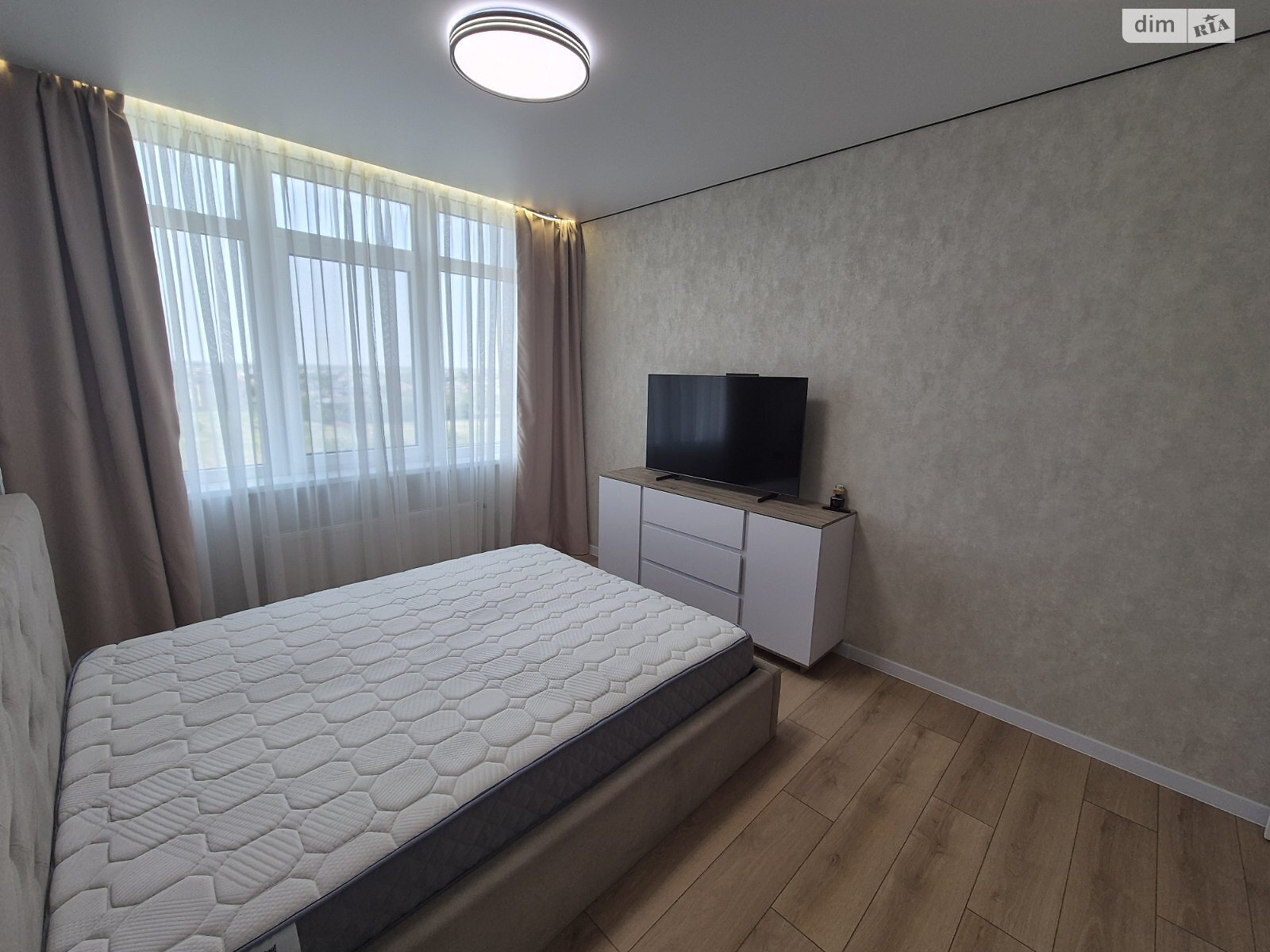 Продажа двухкомнатной квартиры в Одессе, на ул. Жемчужная 8, район Аркадия фото 1 Продажа двухкомнатной квартиры в Одессе, на ул. Жемчужная 8, район Аркадия фото 1