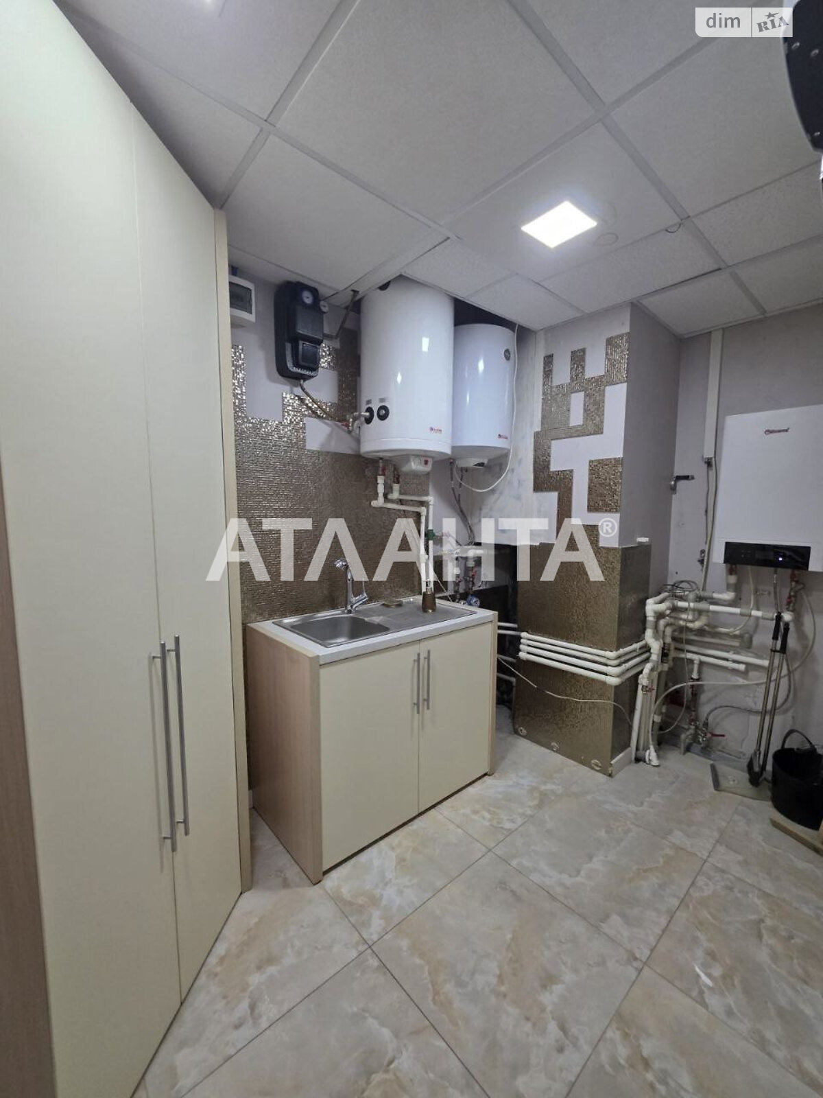 Продажа трехкомнатной квартиры в Одессе, на пер. Аркадиевский 9/1, район Аркадия фото 1 Продажа трехкомнатной квартиры в Одессе, на пер. Аркадиевский 9/1, район Аркадия фото 1