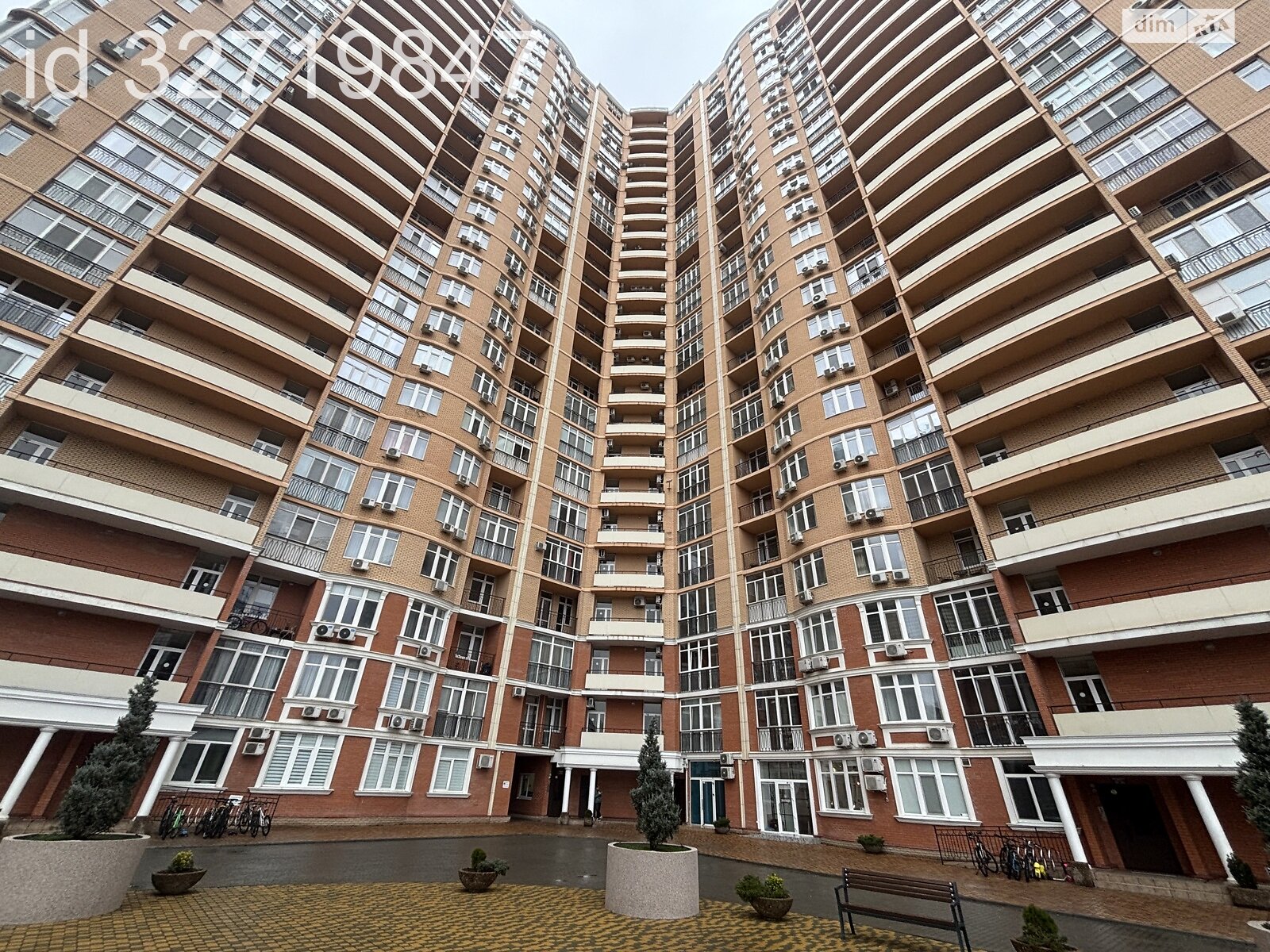 Продажа трехкомнатной квартиры в Одессе, на плато Аркадийское 9, район Аркадия фото 1