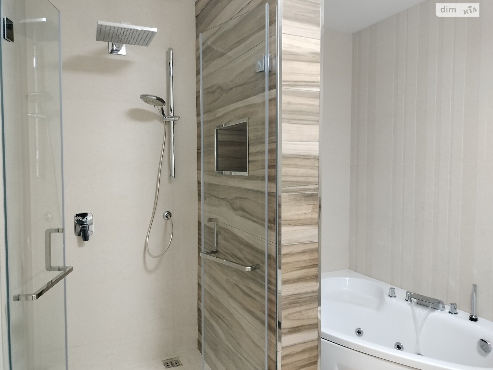 Продаж двокімнатної квартири в Одесі, на плато Аркадійське 9, район Аркадія фото 1 Продаж двокімнатної квартири в Одесі, на плато Аркадійське 9, район Аркадія фото 1