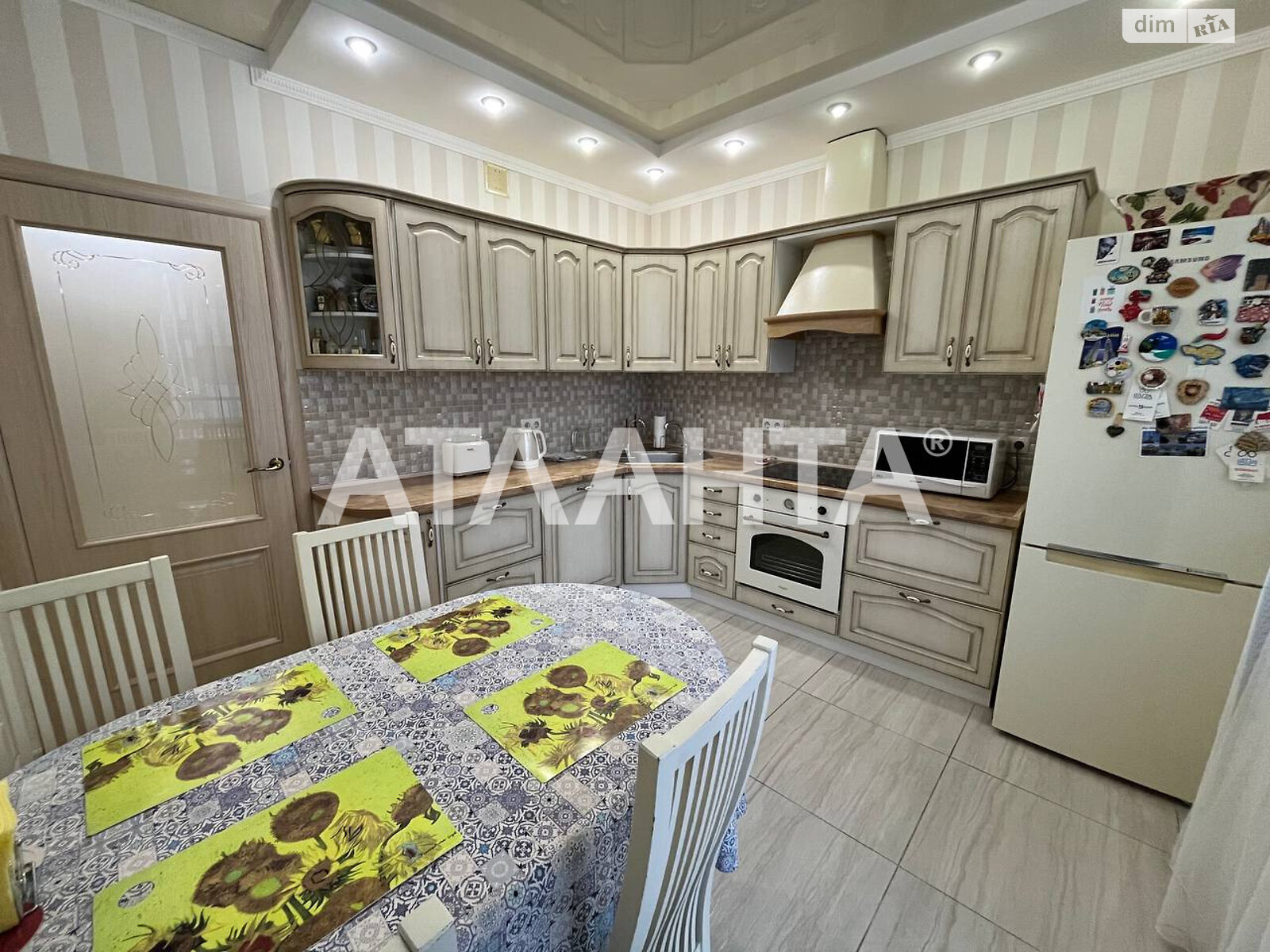 Продажа двухкомнатной квартиры в Одессе, на ул. Армейская 11/2, район Аркадия фото 1 Продажа двухкомнатной квартиры в Одессе, на ул. Армейская 11/2, район Аркадия фото 1