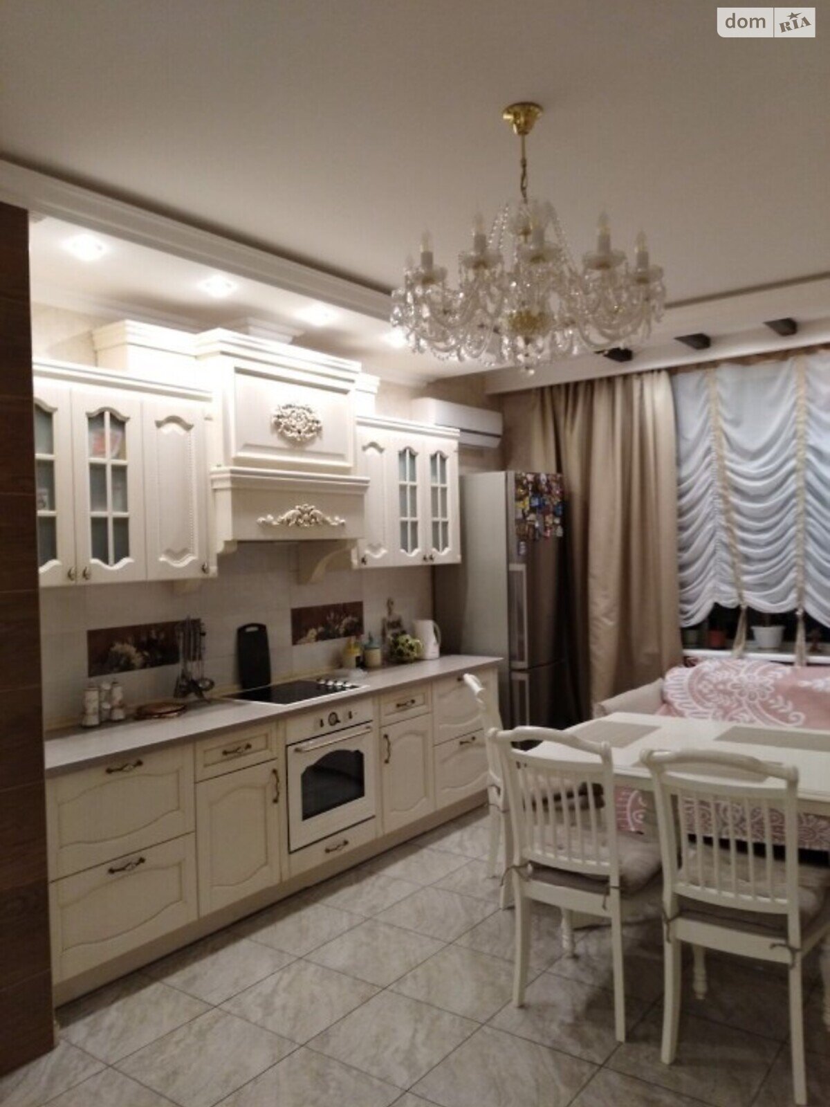 Продажа трехкомнатной квартиры в Одессе, на ул. Генуэзская, район Аркадия фото 1 Продажа трехкомнатной квартиры в Одессе, на ул. Генуэзская, район Аркадия фото 1