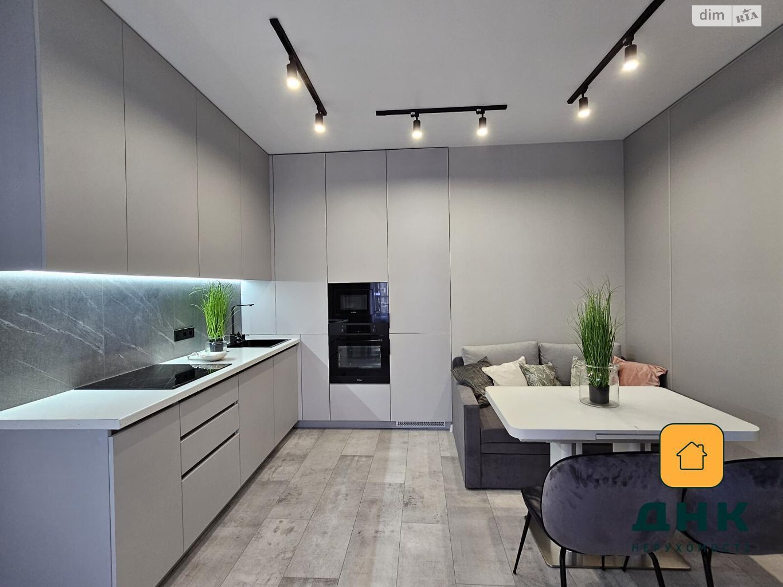 Продаж двокімнатної квартири в Одесі, на вул. Генуезька 1/1, район Аркадія фото 1 Продаж двокімнатної квартири в Одесі, на вул. Генуезька 1/1, район Аркадія фото 1