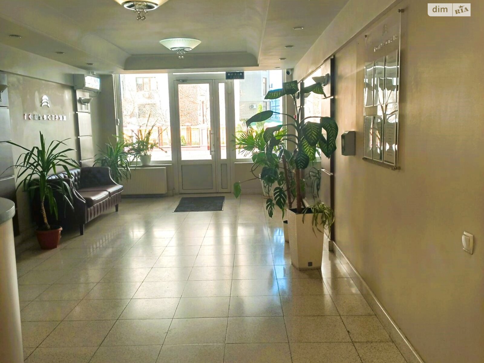 Продажа двухкомнатной квартиры в Одессе, на ул. Генуэзская, район Аркадия фото 1 Продажа двухкомнатной квартиры в Одессе, на ул. Генуэзская, район Аркадия фото 1