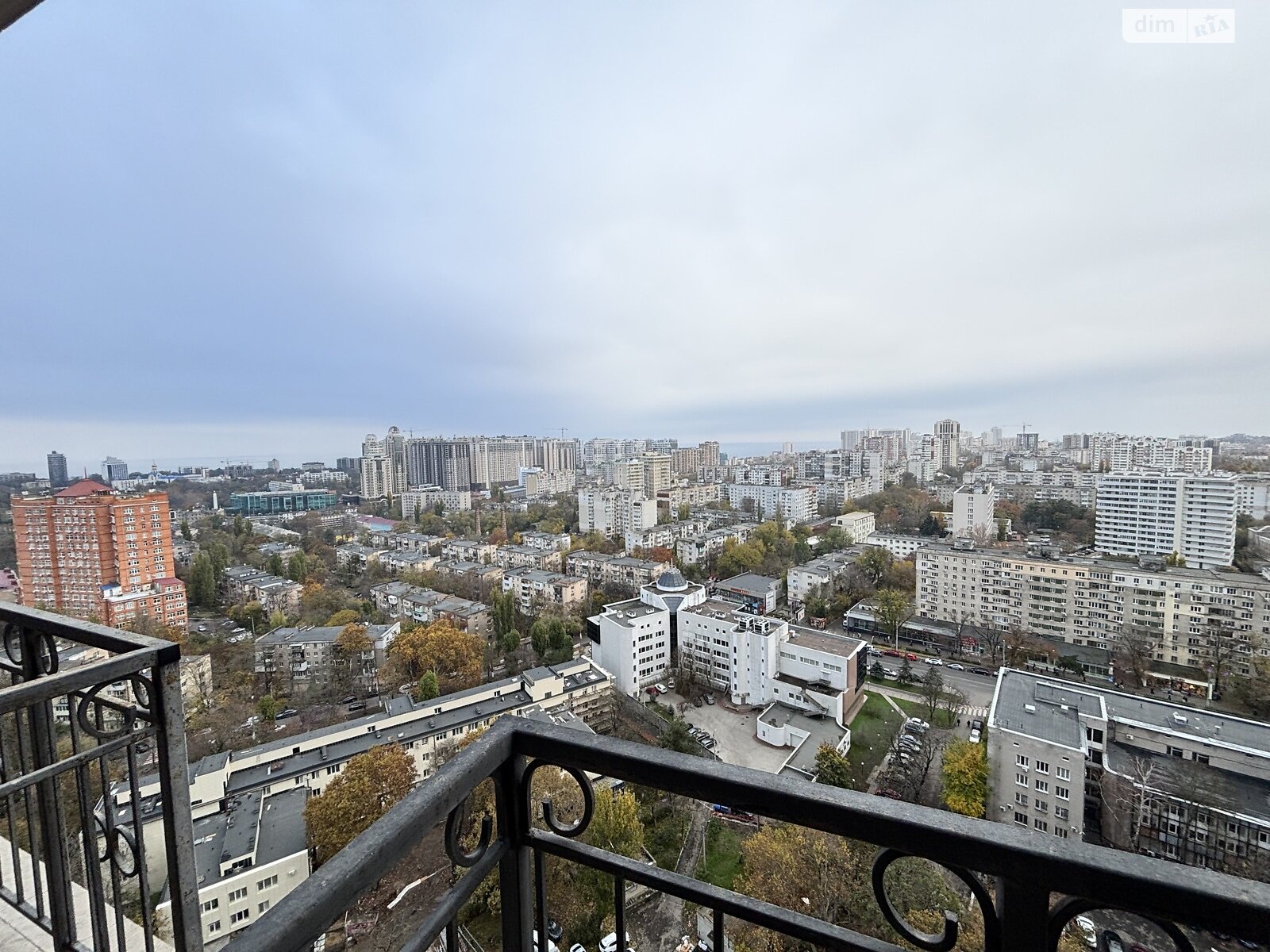 Продаж двокімнатної квартири в Одесі, на дор. Фонтанська, район Аркадія фото 1