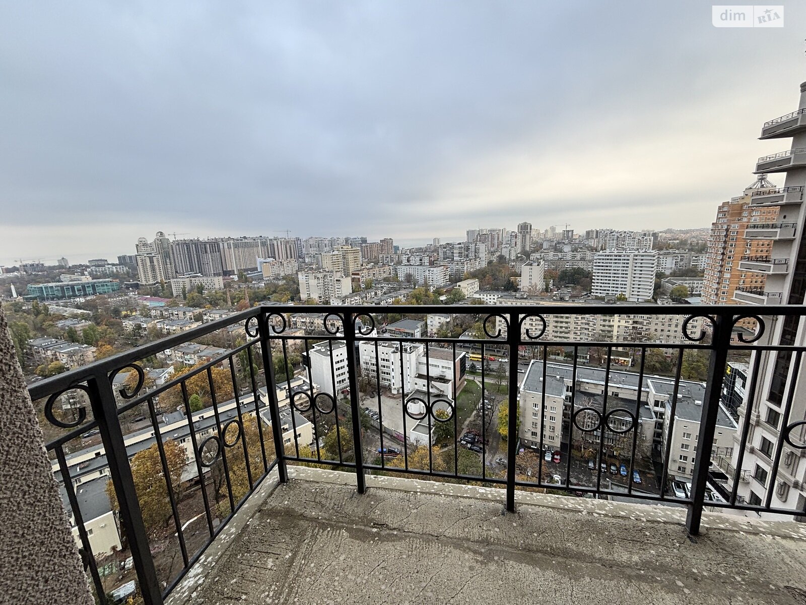 Продаж двокімнатної квартири в Одесі, на дор. Фонтанська, район Аркадія фото 1