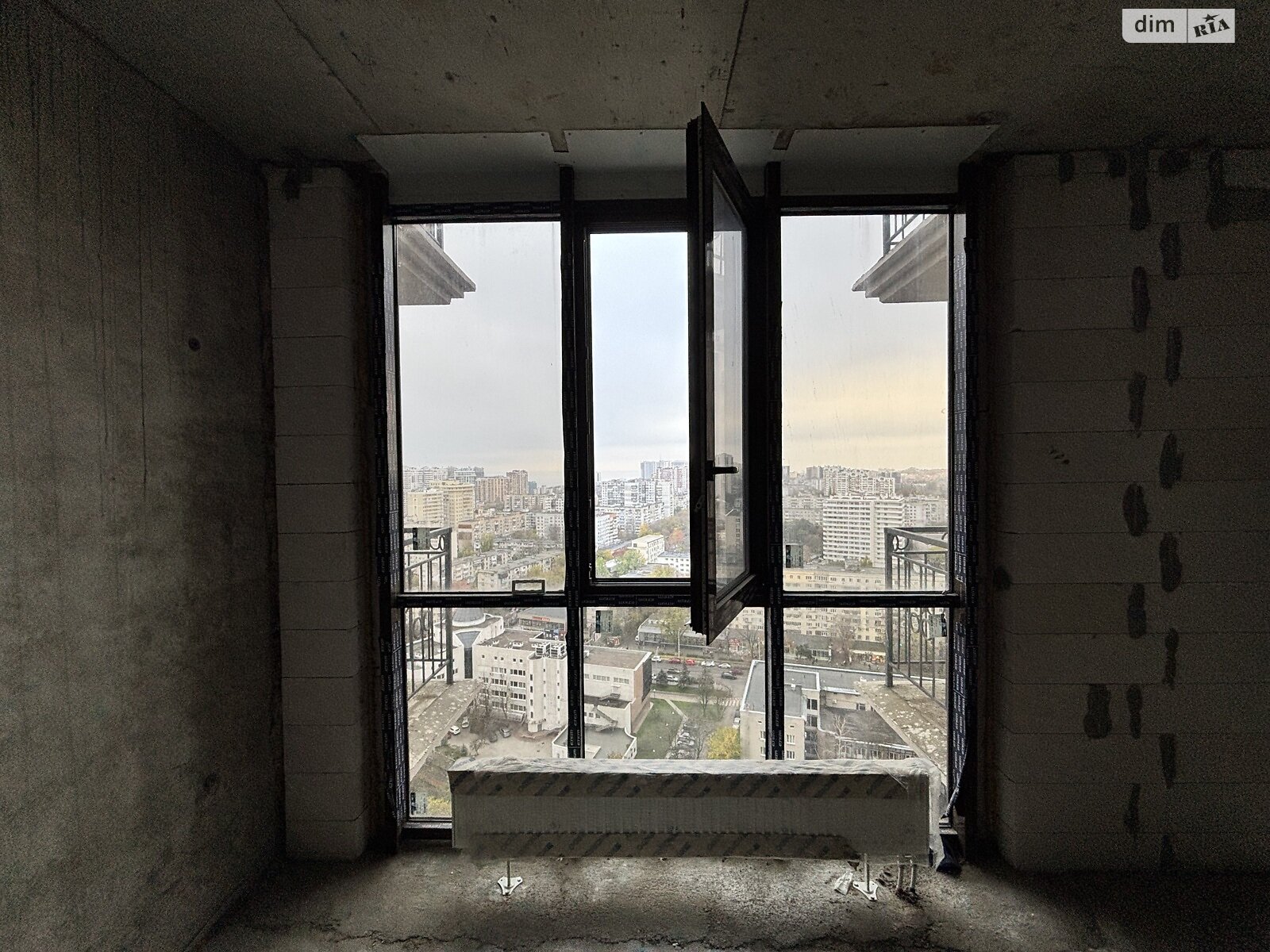 Продаж двокімнатної квартири в Одесі, на дор. Фонтанська, район Аркадія фото 1