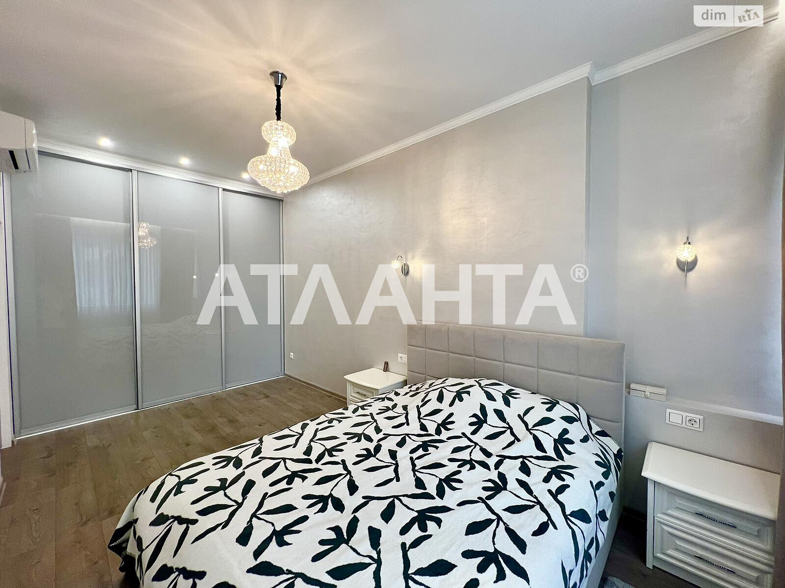 Продаж двокімнатної квартири в Одесі, на бул. Французький 85/5, район Аркадія фото 1 Продаж двокімнатної квартири в Одесі, на бул. Французький 85/5, район Аркадія фото 1