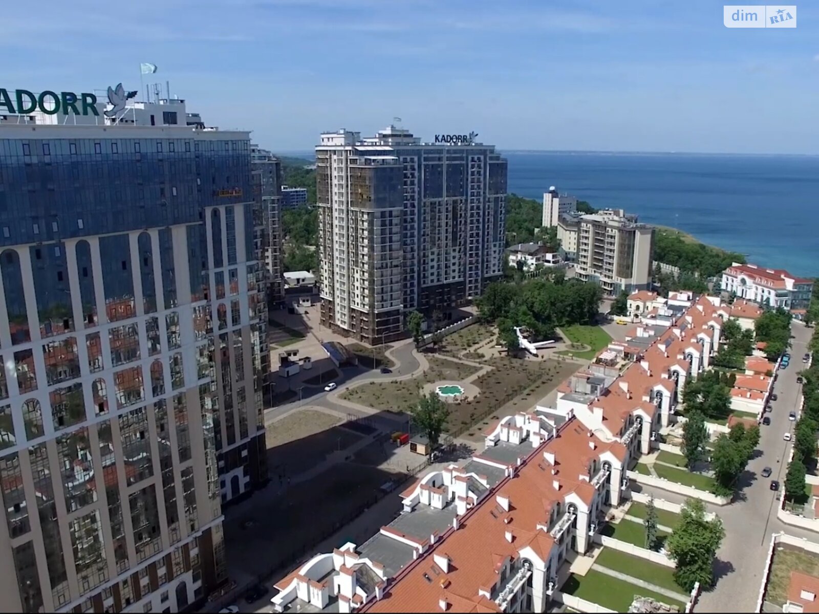 Продаж трикімнатної квартири в Одесі, на бул. Французький 60Б, район Аркадія фото 1 Продаж трикімнатної квартири в Одесі, на бул. Французький 60Б, район Аркадія фото 1