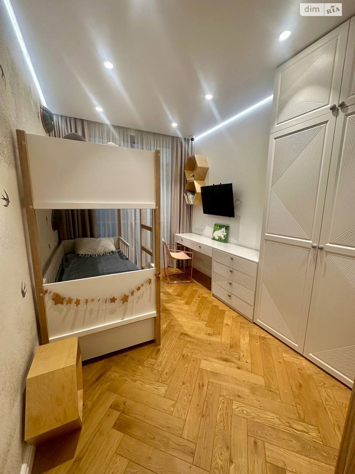 Продаж трикімнатної квартири в Одесі, на бул. Французький 60А, район Аркадія фото 1 Продаж трикімнатної квартири в Одесі, на бул. Французький 60А, район Аркадія фото 1