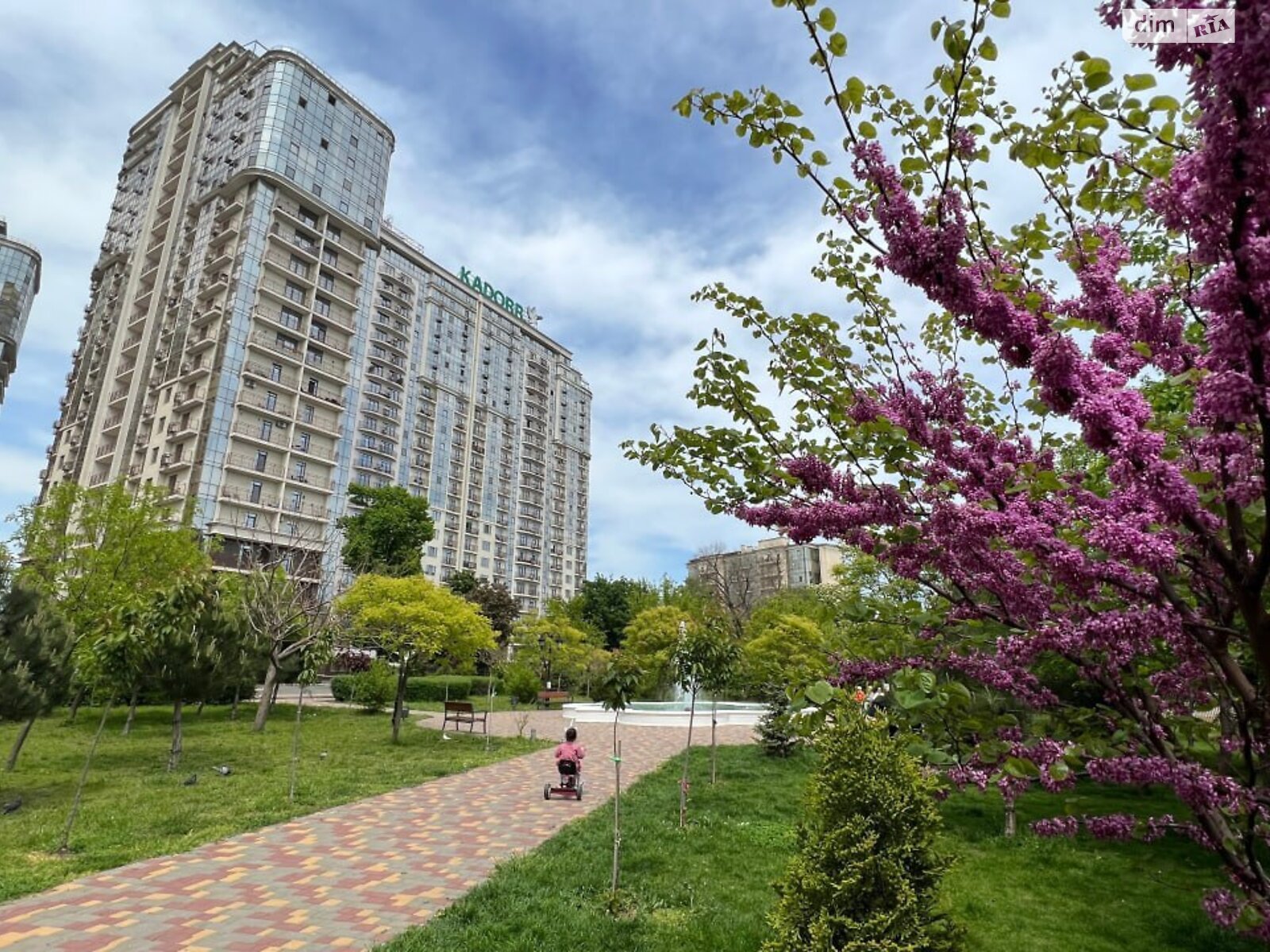 Продажа однокомнатной квартиры в Одессе, на бул. Французский 60Б, район Аркадия фото 1 Продажа однокомнатной квартиры в Одессе, на бул. Французский 60Б, район Аркадия фото 1