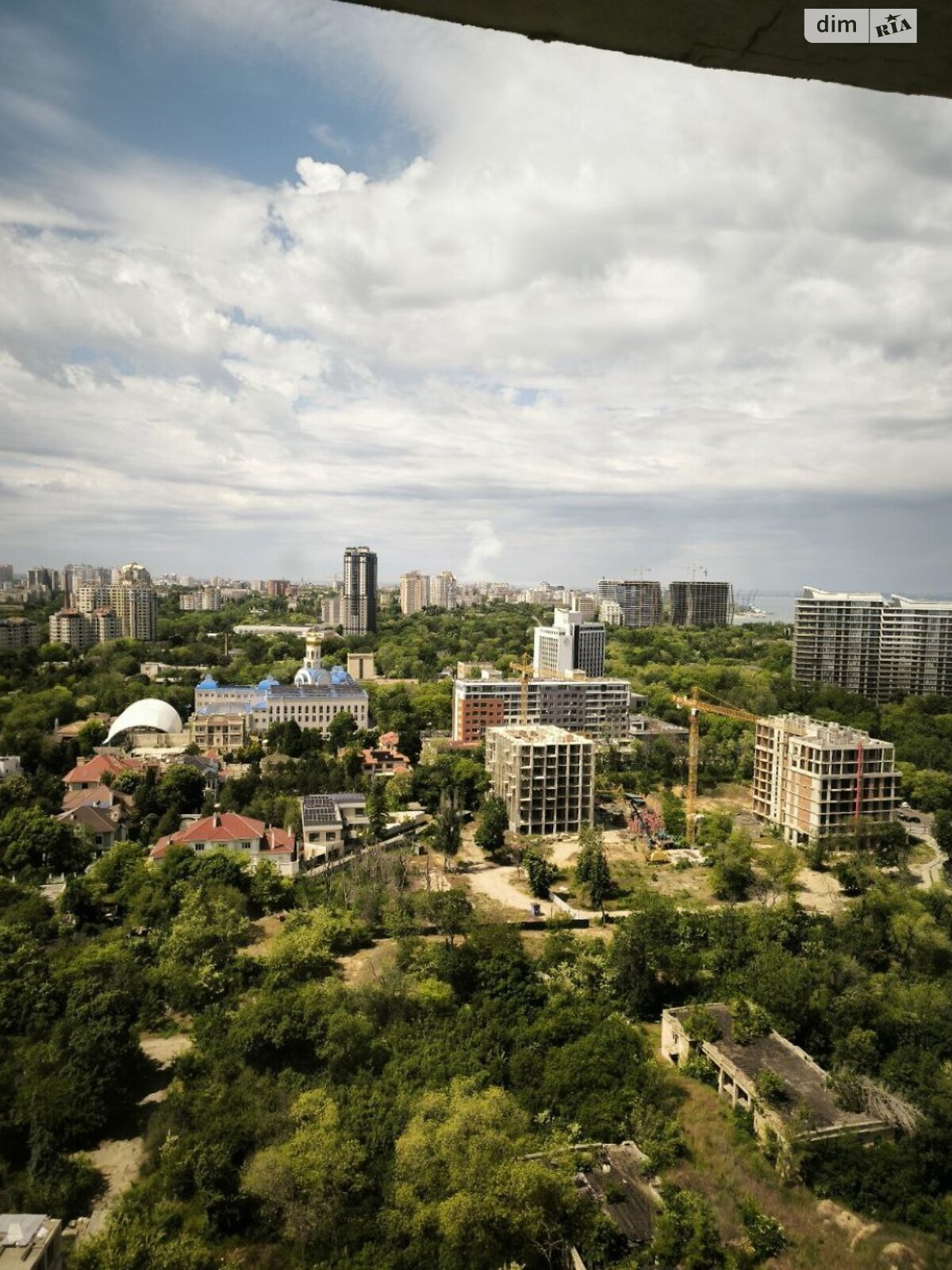 Продаж чотирикімнатної квартири в Одесі, на бул. Французький, район Аркадія фото 1 Продаж чотирикімнатної квартири в Одесі, на бул. Французький, район Аркадія фото 1