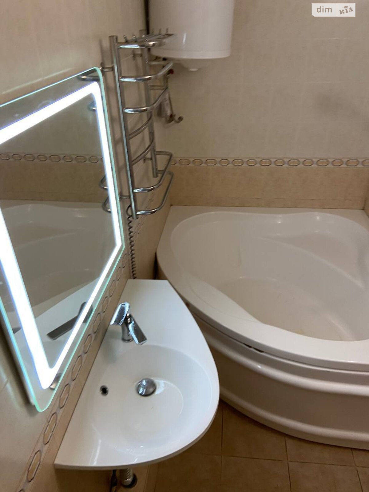 Продаж трикімнатної квартири в Одесі, на бул. Французький 60, район Аркадія фото 1 Продаж трикімнатної квартири в Одесі, на бул. Французький 60, район Аркадія фото 1