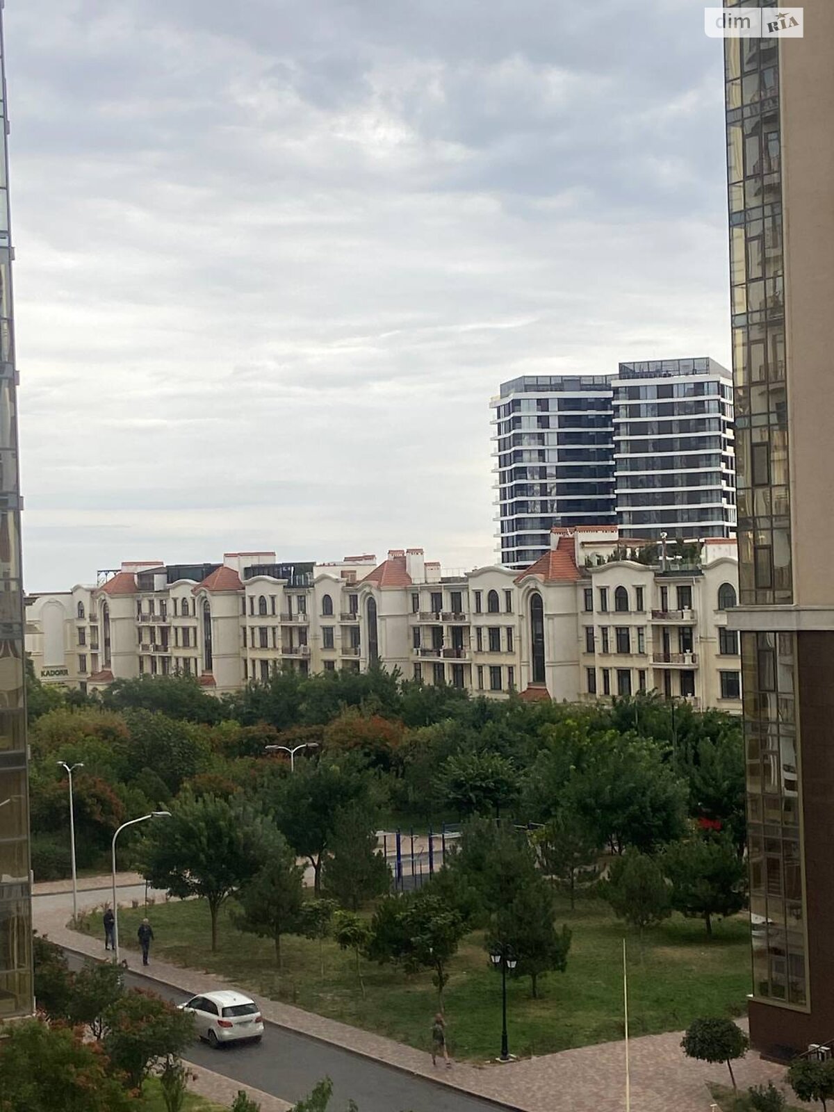 Продаж трикімнатної квартири в Одесі, на бул. Французький 60, район Аркадія фото 1 Продаж трикімнатної квартири в Одесі, на бул. Французький 60, район Аркадія фото 1