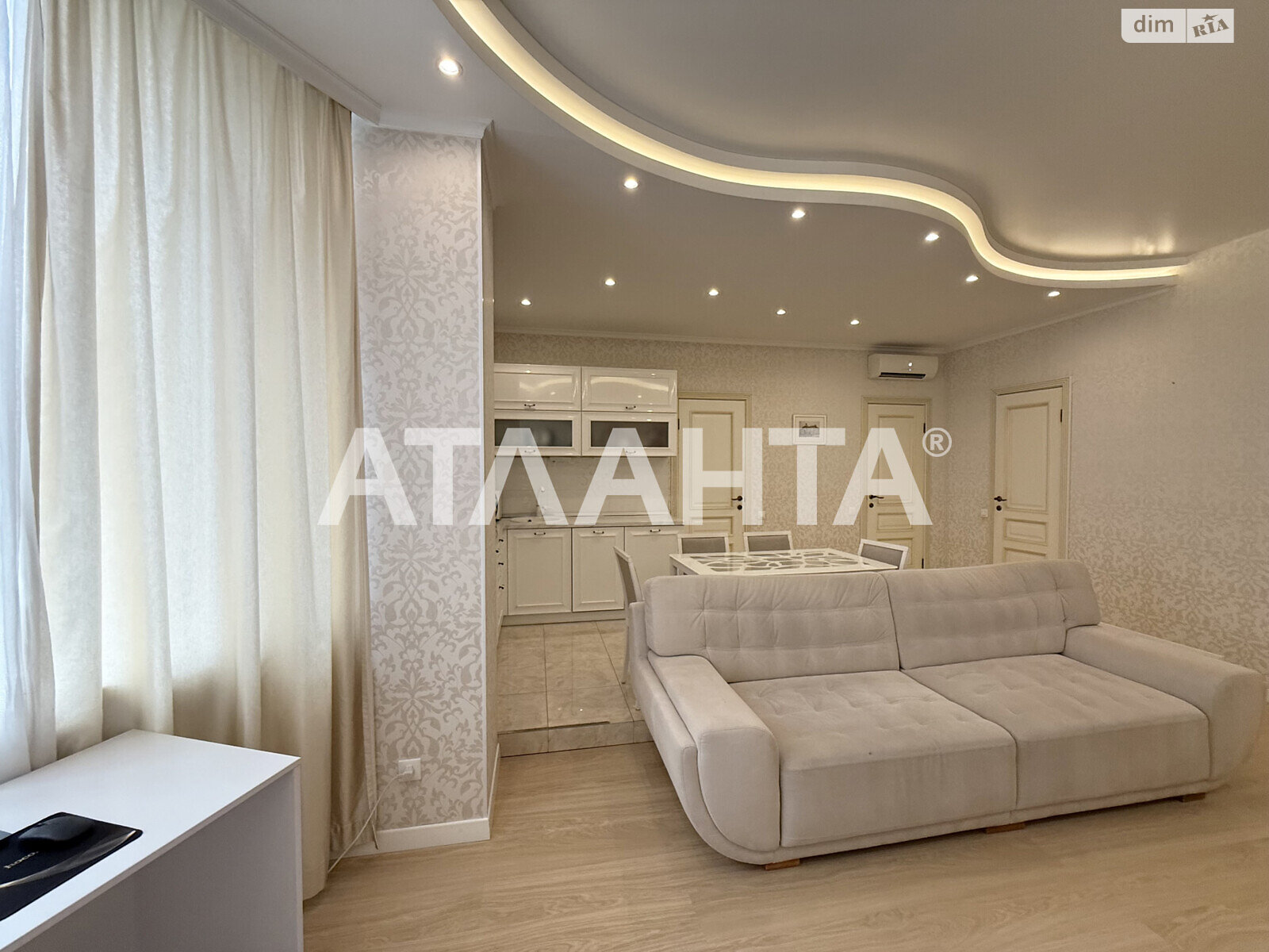 Продаж двокімнатної квартири в Одесі, на плато Аркадійське 5А, район Аркадія фото 1 Продаж двокімнатної квартири в Одесі, на плато Аркадійське 5А, район Аркадія фото 1
