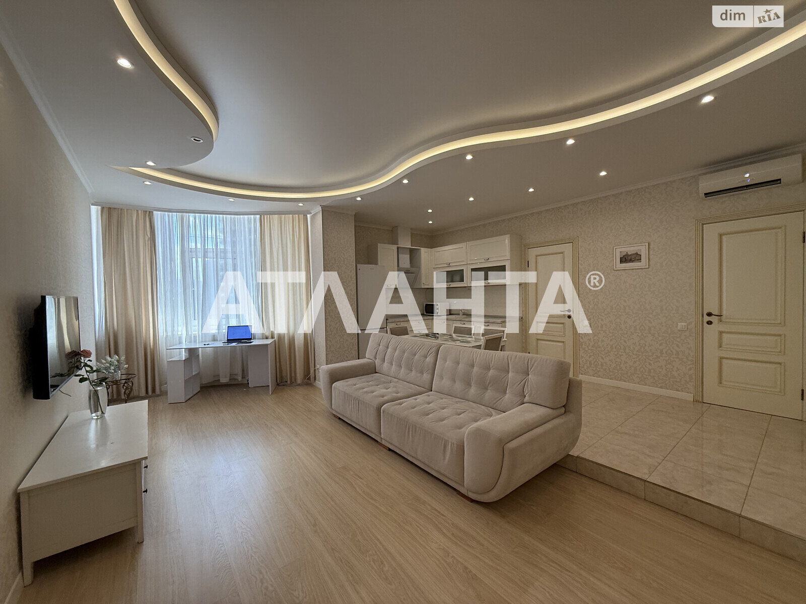 Продаж двокімнатної квартири в Одесі, на плато Аркадійське 5А, район Аркадія фото 1 Продаж двокімнатної квартири в Одесі, на плато Аркадійське 5А, район Аркадія фото 1