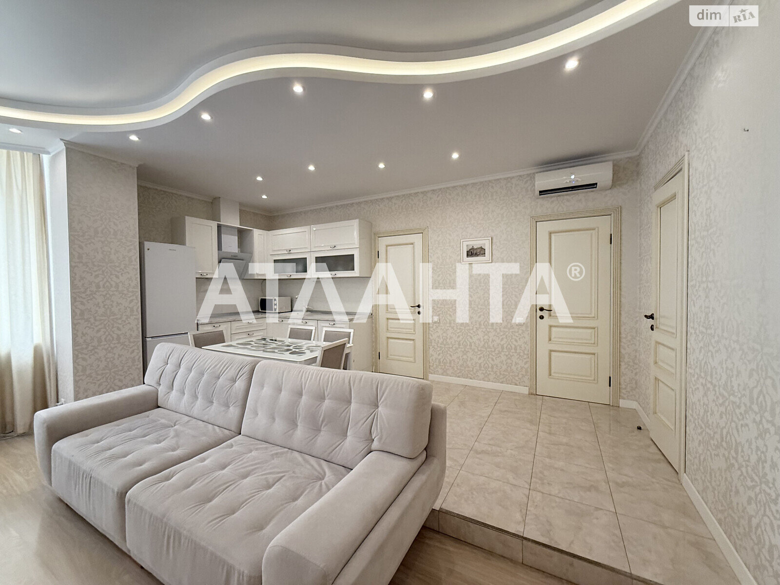 Продаж двокімнатної квартири в Одесі, на плато Аркадійське 5А, район Аркадія фото 1 Продаж двокімнатної квартири в Одесі, на плато Аркадійське 5А, район Аркадія фото 1