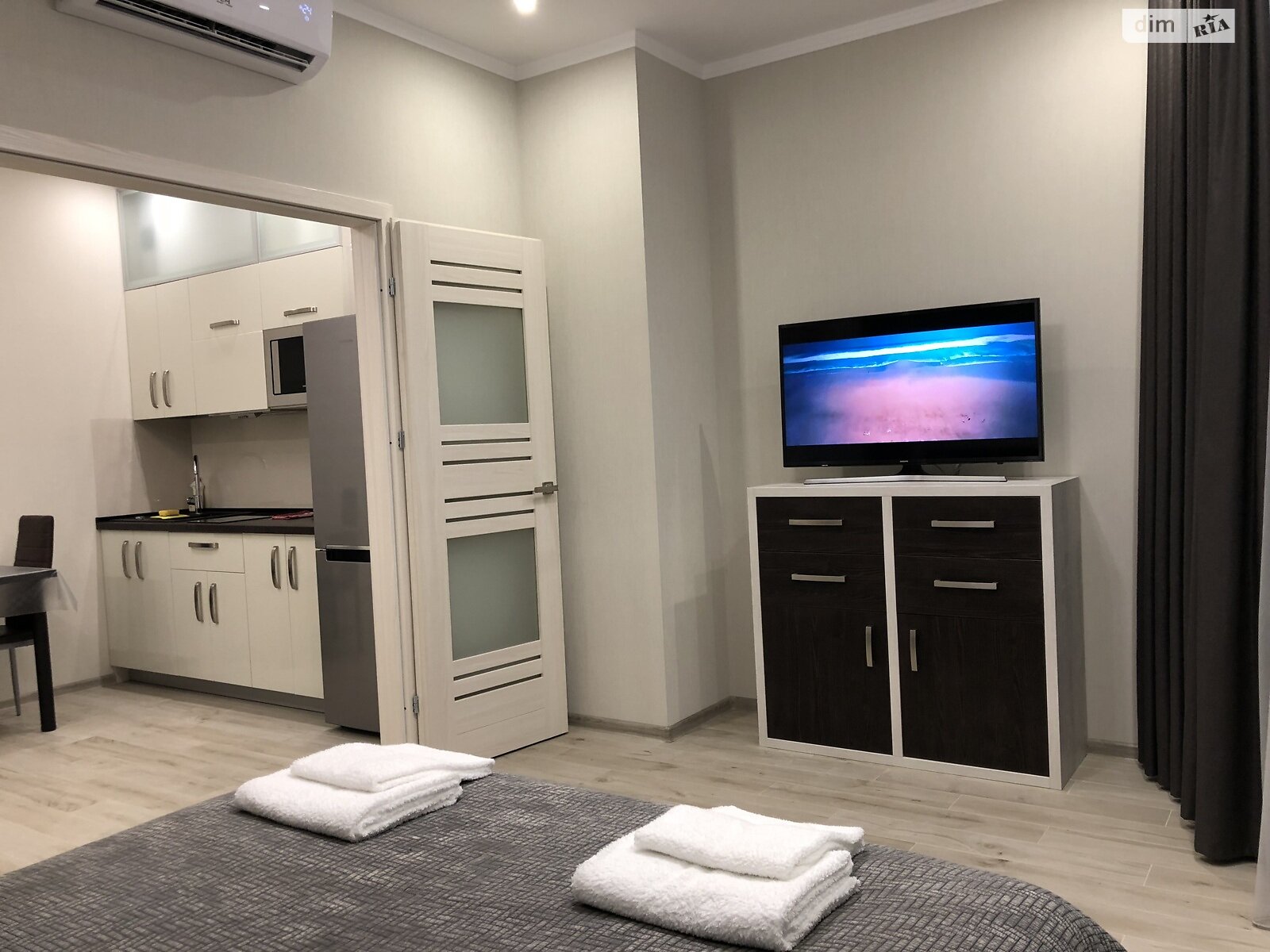 Продаж п`ятикімнатної квартири в Одесі, на вул. Генуезька 5, район Аркадія фото 1 Продаж п`ятикімнатної квартири в Одесі, на вул. Генуезька 5, район Аркадія фото 1