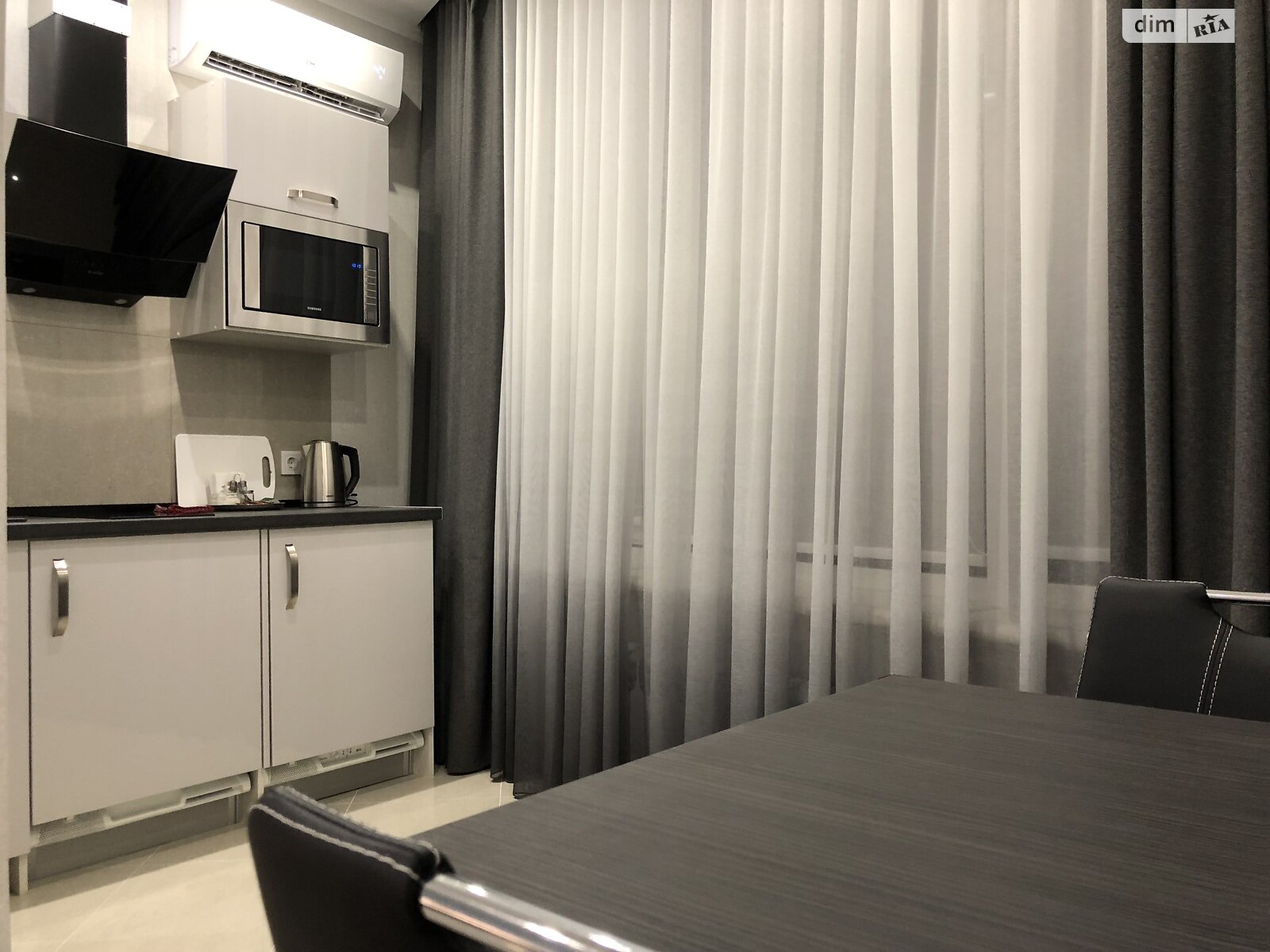 Продаж п`ятикімнатної квартири в Одесі, на вул. Генуезька 5, район Аркадія фото 1 Продаж п`ятикімнатної квартири в Одесі, на вул. Генуезька 5, район Аркадія фото 1