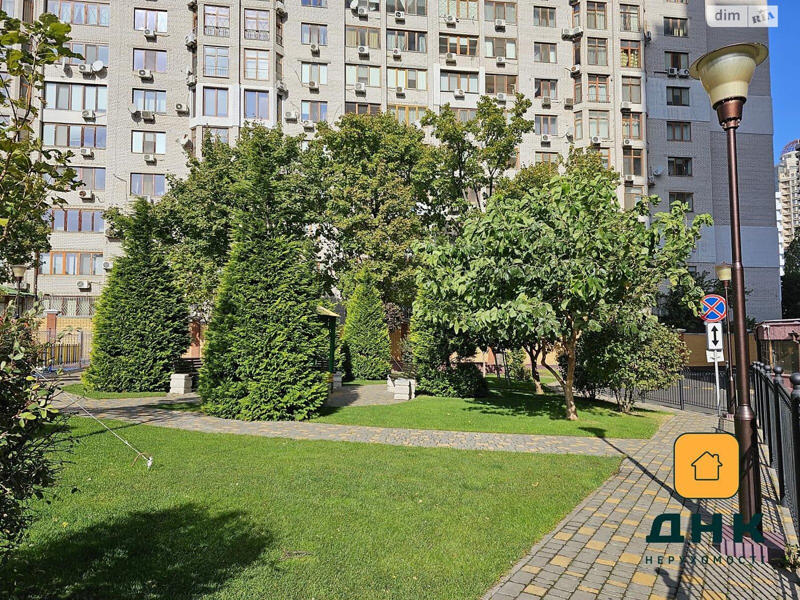 Продаж чотирикімнатної квартири в Одесі, на вул. Генуезька 24Д корпус 2, район Аркадія фото 1