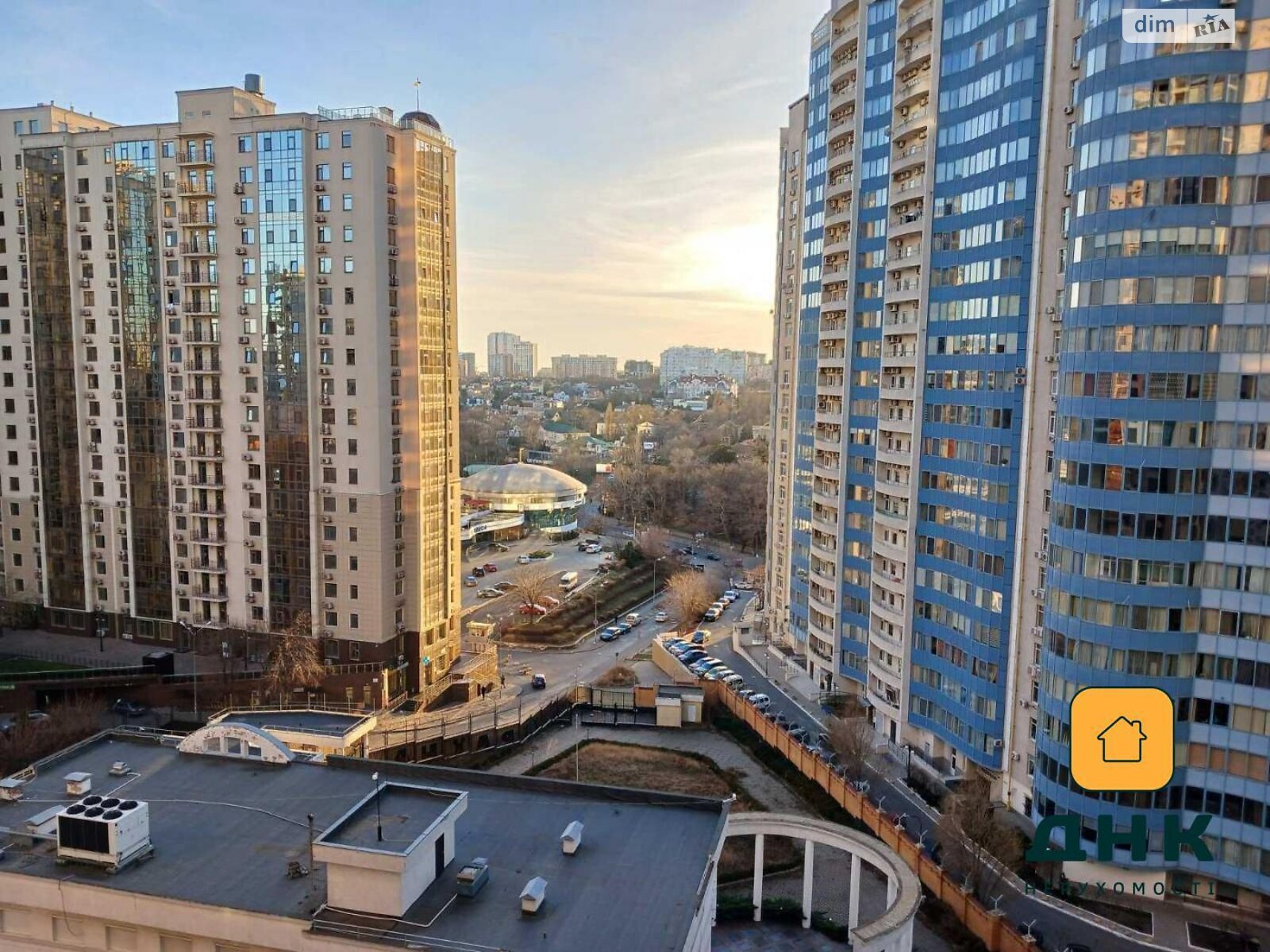 Продажа двухкомнатной квартиры в Одессе, на ул. Генуэзская 3В, район Аркадия фото 1