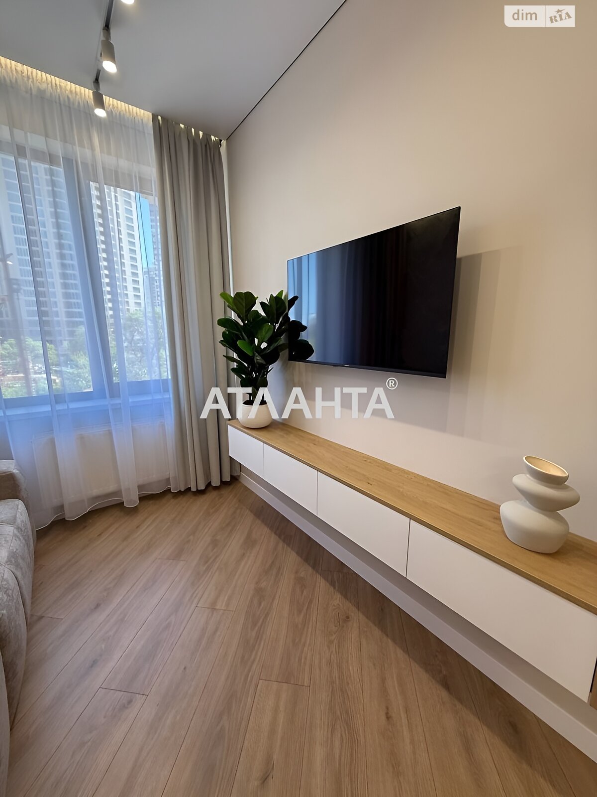 Продажа однокомнатной квартиры в Одессе, на ул. Генуэзская, район Аркадия фото 1 Продажа однокомнатной квартиры в Одессе, на ул. Генуэзская, район Аркадия фото 1