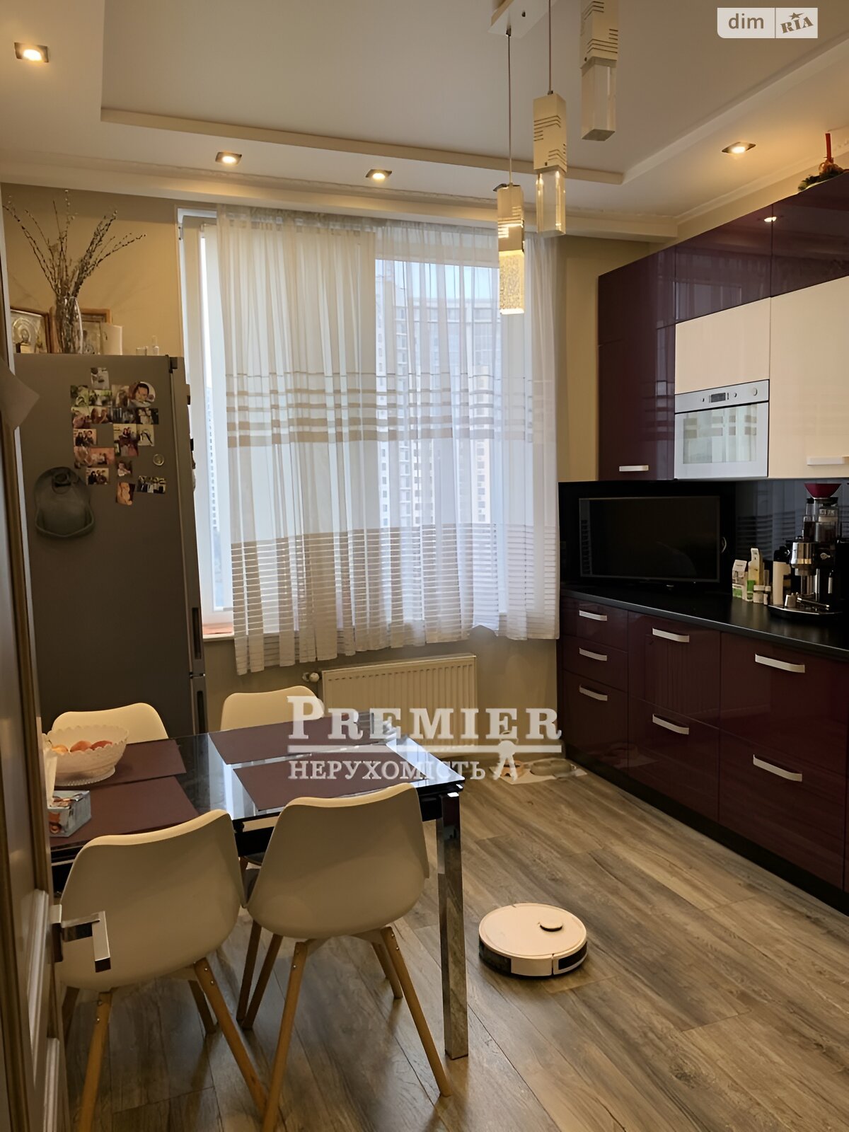 Продажа трехкомнатной квартиры в Одессе, на ул. Генуэзская, район Аркадия фото 1 Продажа трехкомнатной квартиры в Одессе, на ул. Генуэзская, район Аркадия фото 1