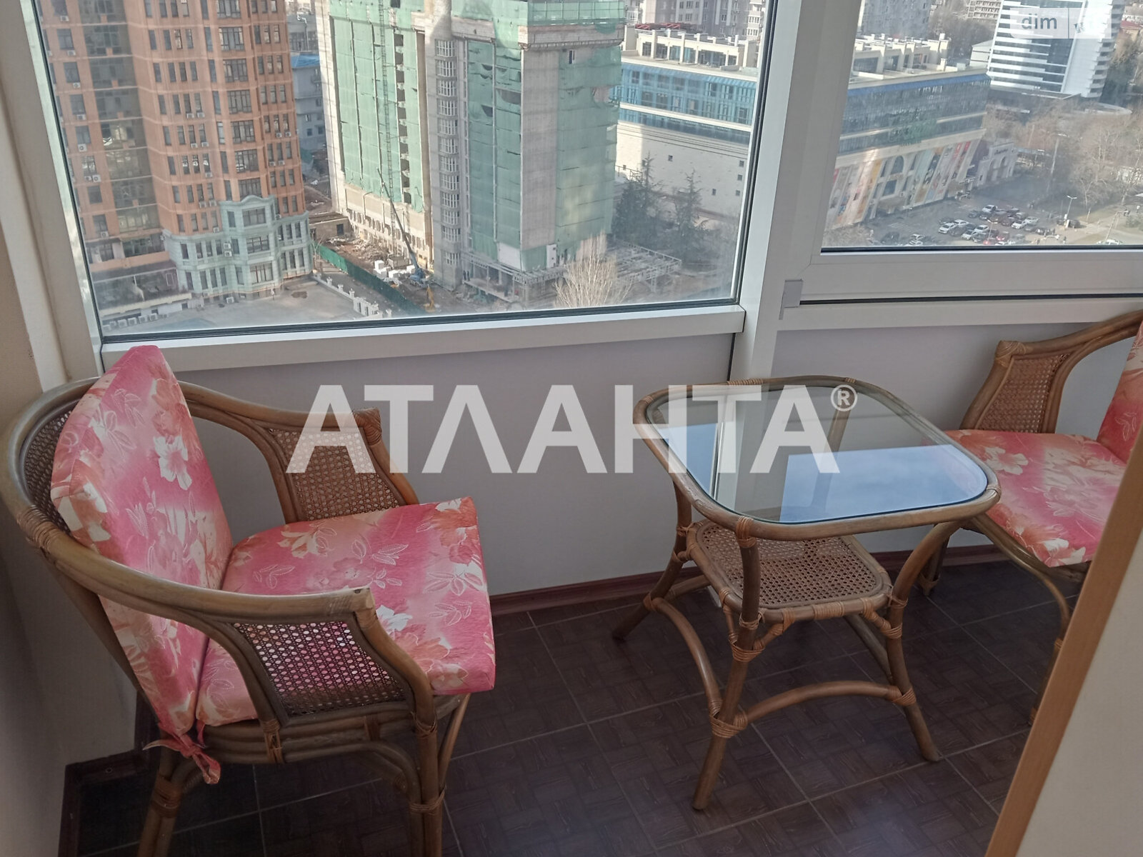 Продажа двухкомнатной квартиры в Одессе, на ул. Генуэзская 5, район Аркадия фото 2 Продажа двухкомнатной квартиры в Одессе, на ул. Генуэзская 5, район Аркадия фото 2