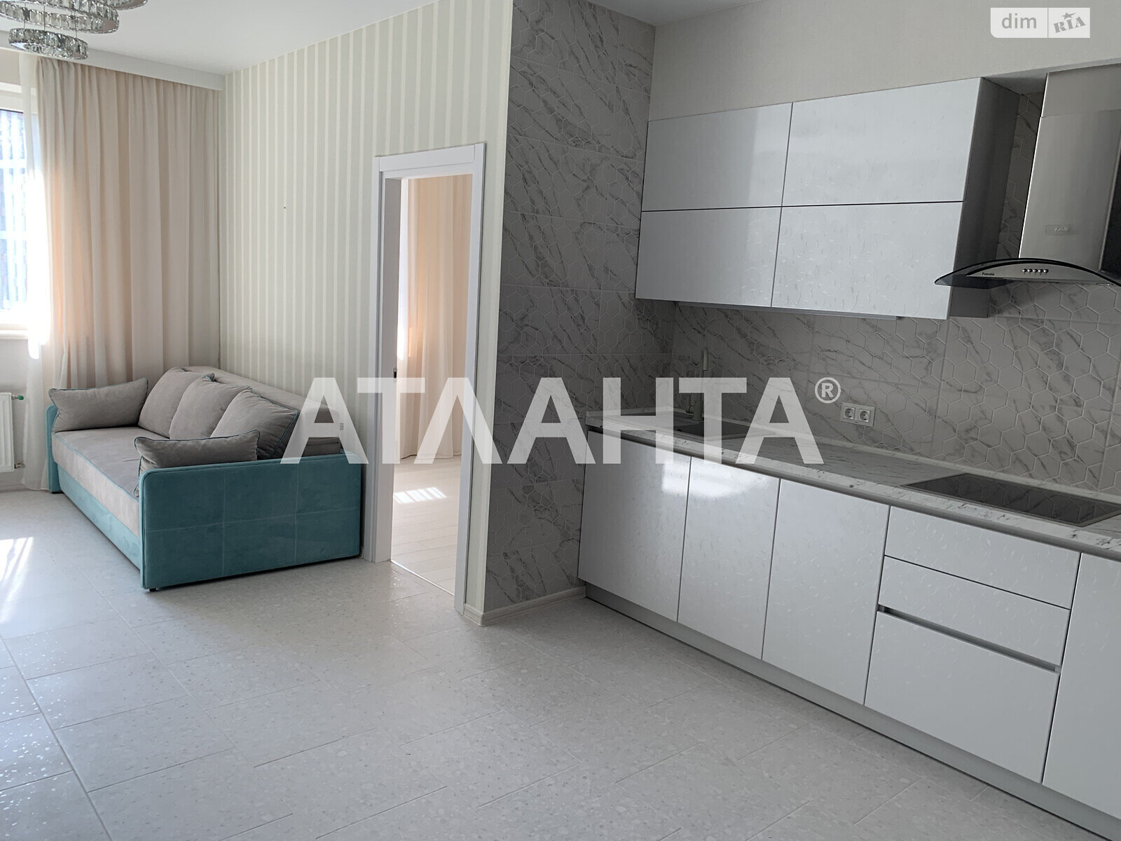 Продажа двухкомнатной квартиры в Одессе, на ул. Генуэзская, район Аркадия фото 2 Продажа двухкомнатной квартиры в Одессе, на ул. Генуэзская, район Аркадия фото 2