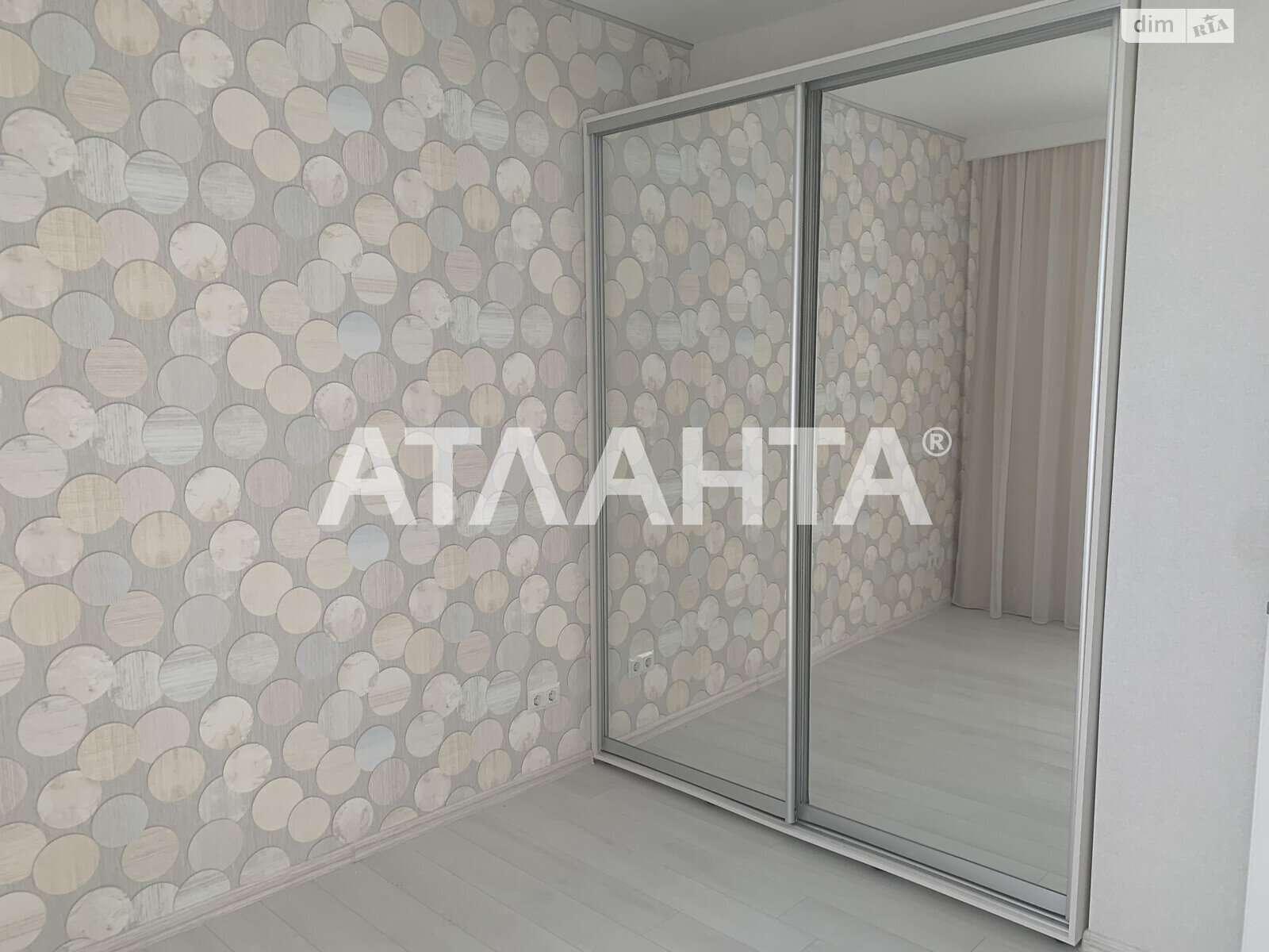 Продажа двухкомнатной квартиры в Одессе, на ул. Генуэзская, район Аркадия фото 2 Продажа двухкомнатной квартиры в Одессе, на ул. Генуэзская, район Аркадия фото 2