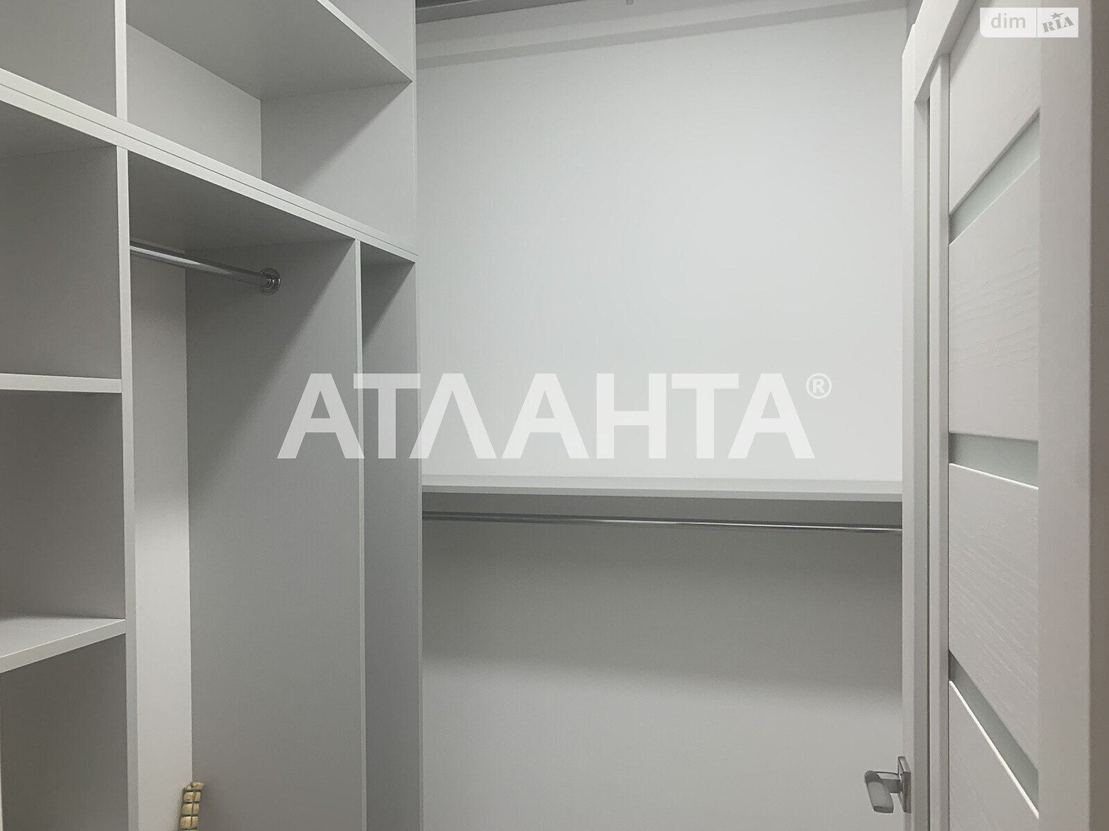 Продажа двухкомнатной квартиры в Одессе, на ул. Генуэзская, район Аркадия фото 2 Продажа двухкомнатной квартиры в Одессе, на ул. Генуэзская, район Аркадия фото 2