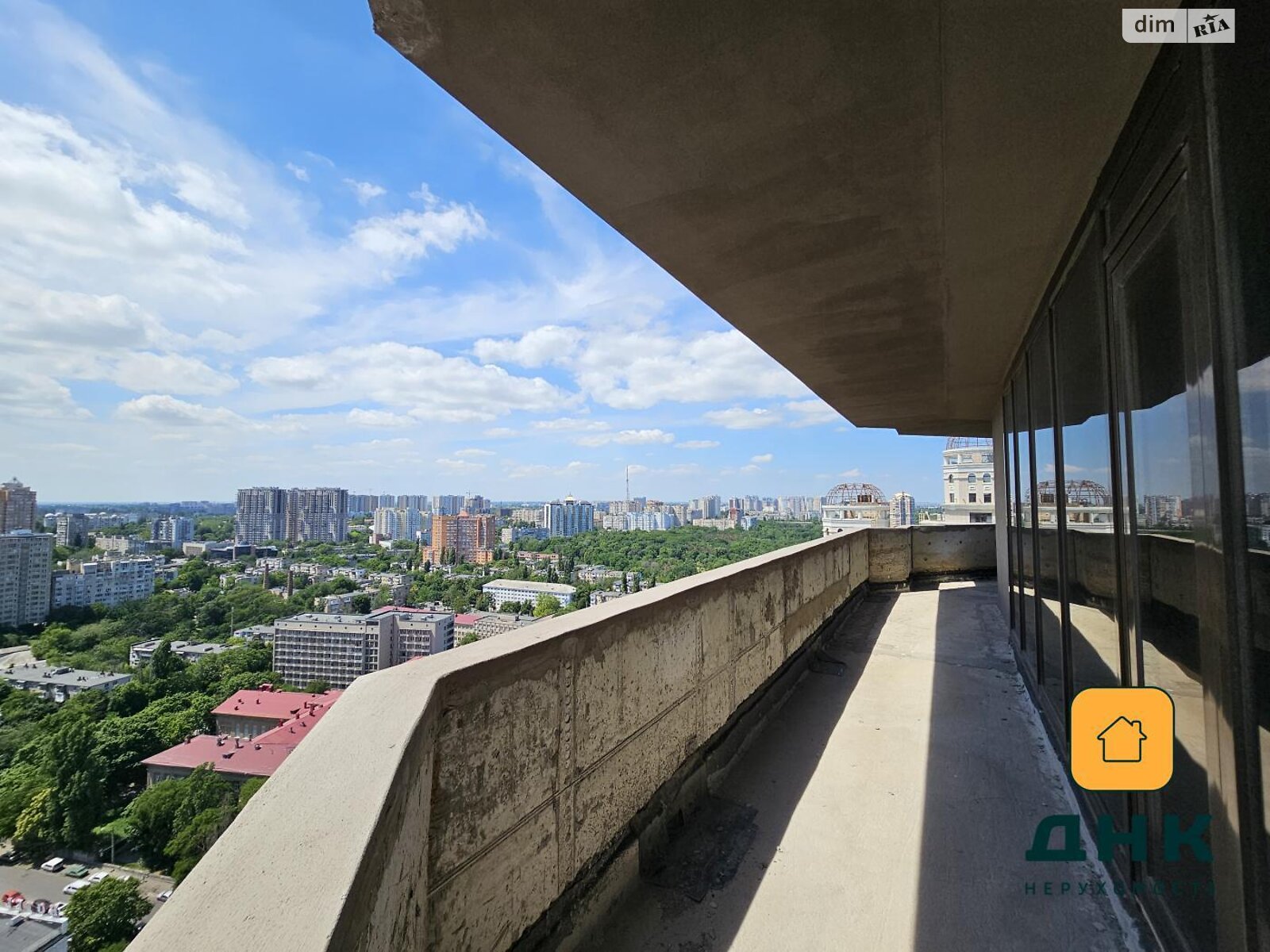 Продажа четырехкомнатной квартиры в Одессе, на ул. Генуэзская 1Е корпус 2, район Аркадия фото 1 Продажа четырехкомнатной квартиры в Одессе, на ул. Генуэзская 1Е корпус 2, район Аркадия фото 1