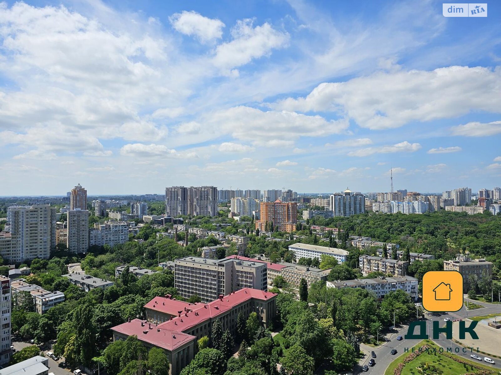 Продажа четырехкомнатной квартиры в Одессе, на ул. Генуэзская 1Е корпус 2, район Аркадия фото 1 Продажа четырехкомнатной квартиры в Одессе, на ул. Генуэзская 1Е корпус 2, район Аркадия фото 1