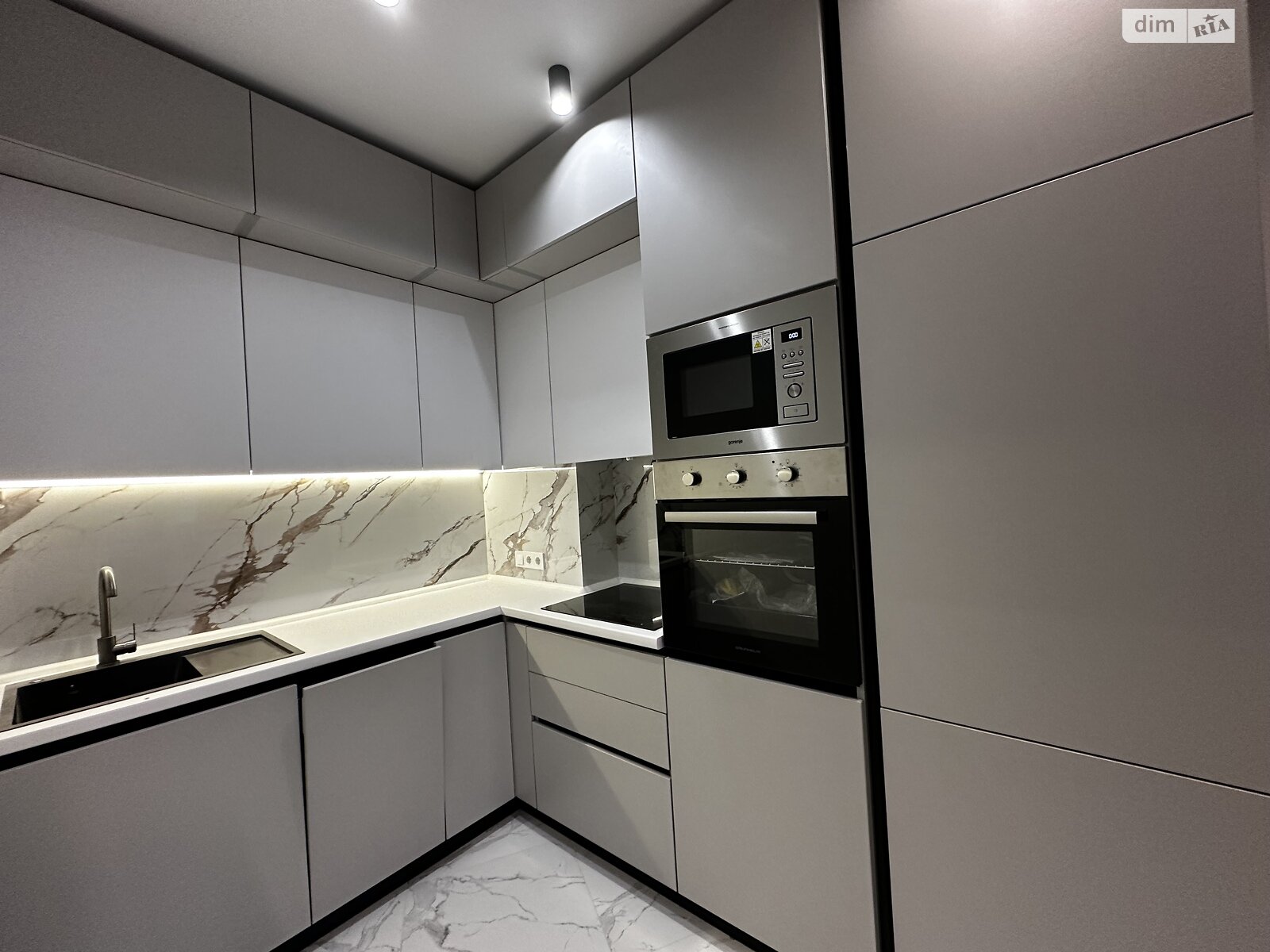Продаж однокімнатної квартири в Одесі, на вул. Генуезька, район Приморський фото 1 Продаж однокімнатної квартири в Одесі, на вул. Генуезька, район Приморський фото 1