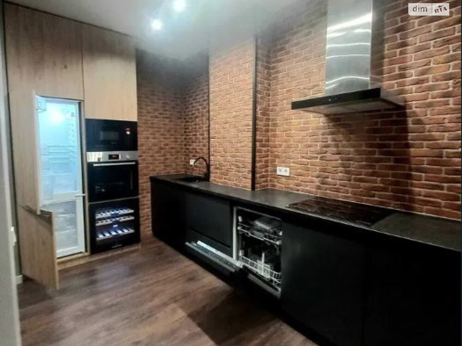 Продаж однокімнатної квартири в Одесі, на вул. Генуезька 1Е корпус 1, район Аркадія фото 1 Продаж однокімнатної квартири в Одесі, на вул. Генуезька 1Е корпус 1, район Аркадія фото 1