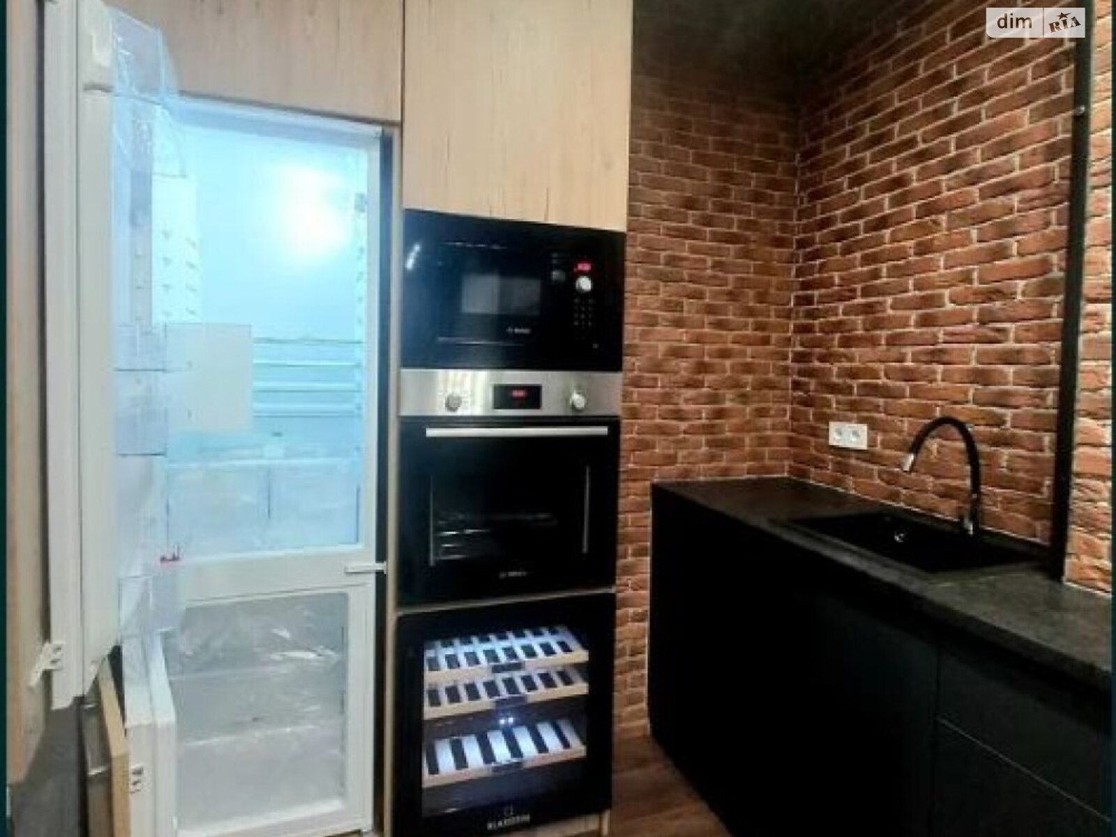 Продаж однокімнатної квартири в Одесі, на вул. Генуезька 1Е корпус 1, район Аркадія фото 1 Продаж однокімнатної квартири в Одесі, на вул. Генуезька 1Е корпус 1, район Аркадія фото 1
