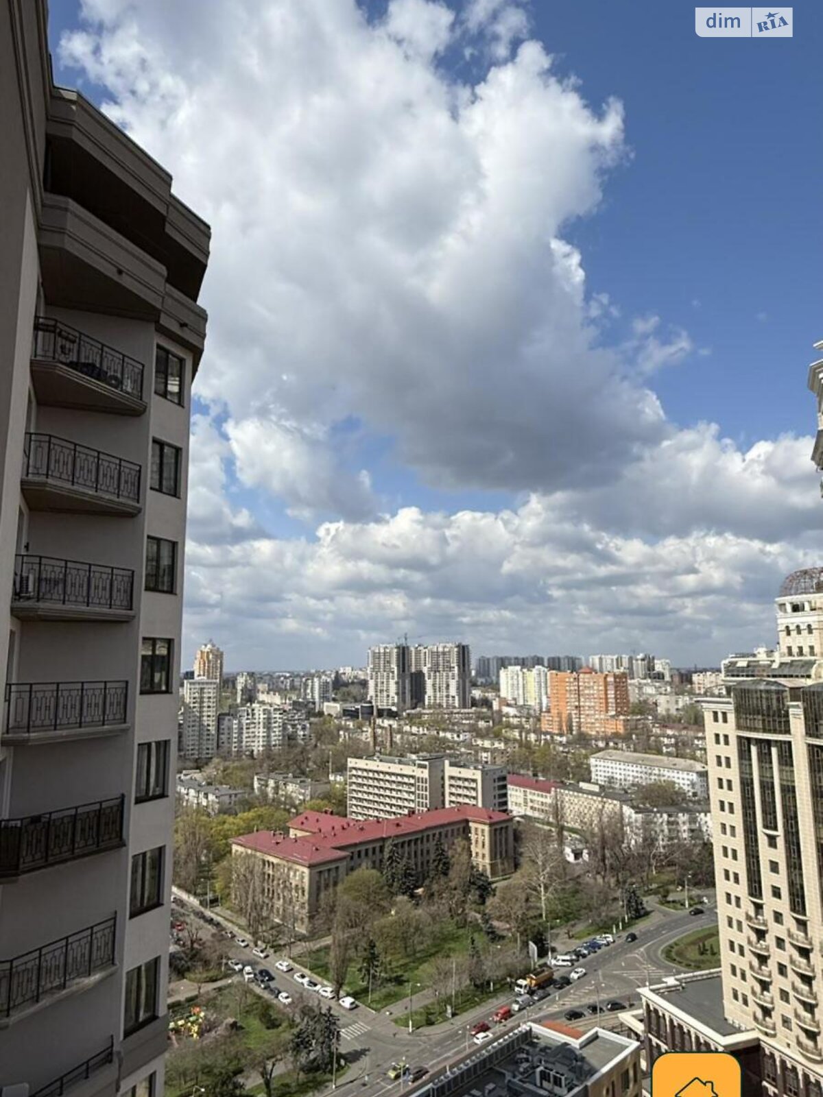 Продаж однокімнатної квартири в Одесі, на вул. Генуезька 1, район Аркадія фото 1 Продаж однокімнатної квартири в Одесі, на вул. Генуезька 1, район Аркадія фото 1