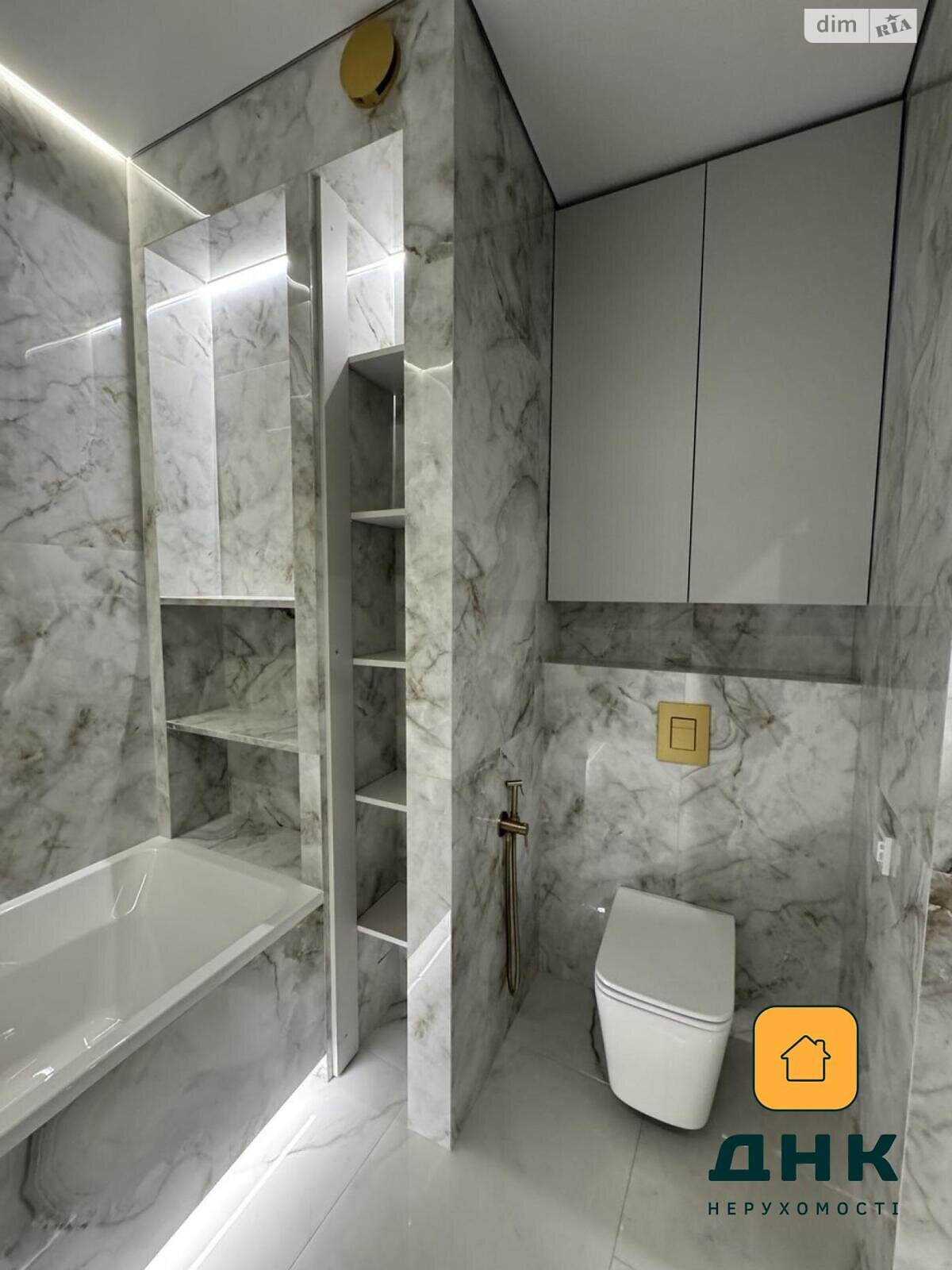 Продаж трикімнатної квартири в Одесі, на вул. Генуезька 3В, кв. 201, район Аркадія фото 1 Продаж трикімнатної квартири в Одесі, на вул. Генуезька 3В, кв. 201, район Аркадія фото 1