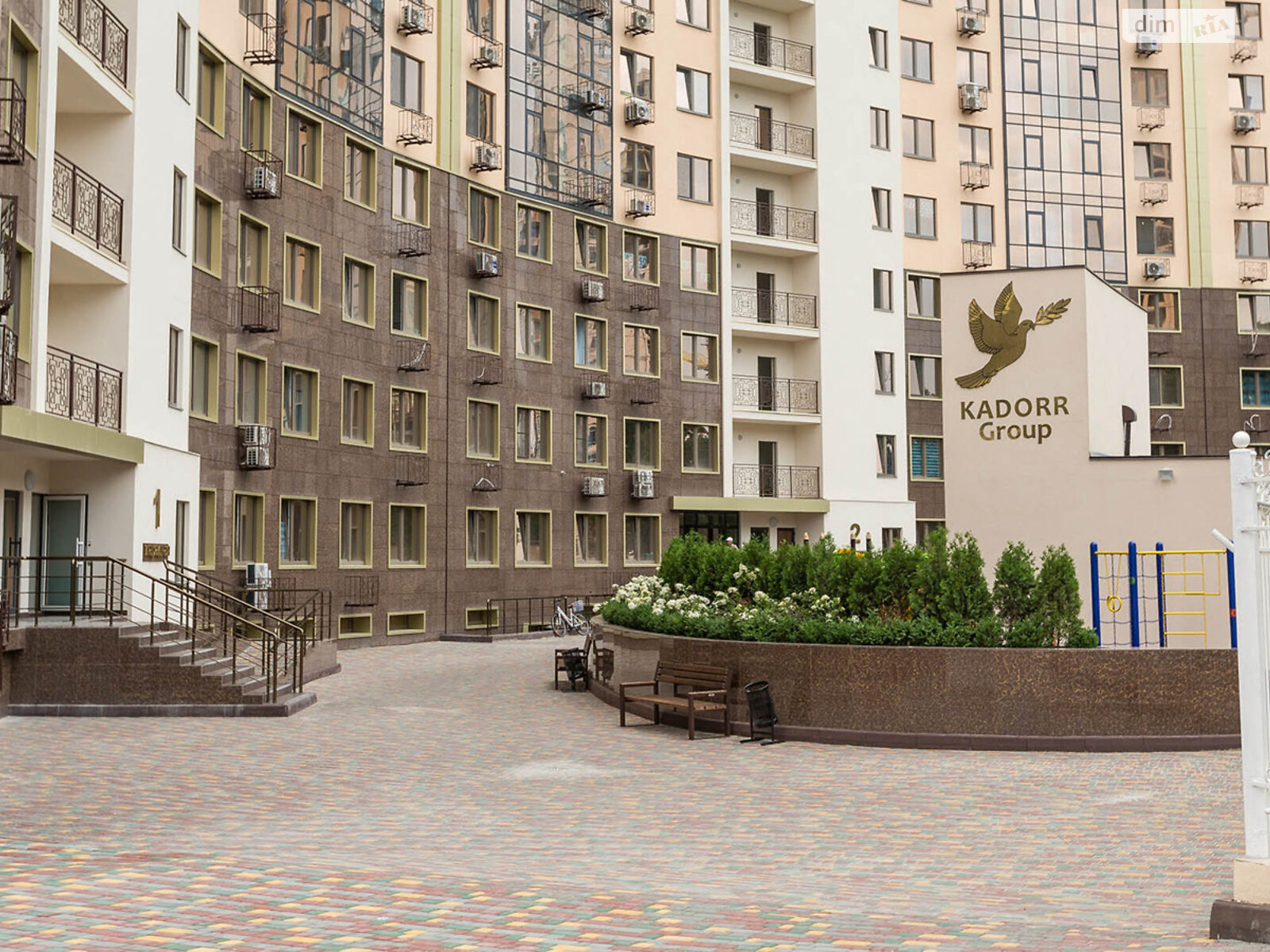 Продажа трехкомнатной квартиры в Одессе, на ул. Генуэзская 3В, район Аркадия фото 1 Продажа трехкомнатной квартиры в Одессе, на ул. Генуэзская 3В, район Аркадия фото 1